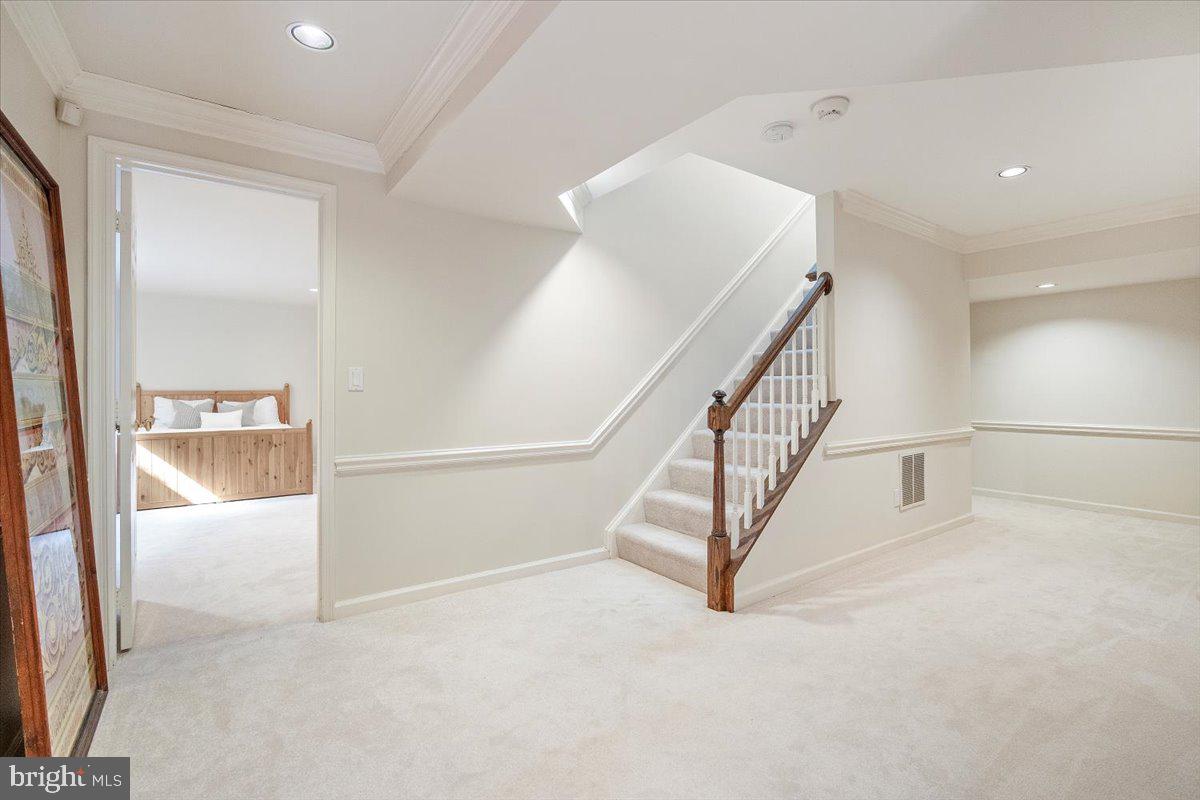 BRADLEY HILLS GROVE - Residential