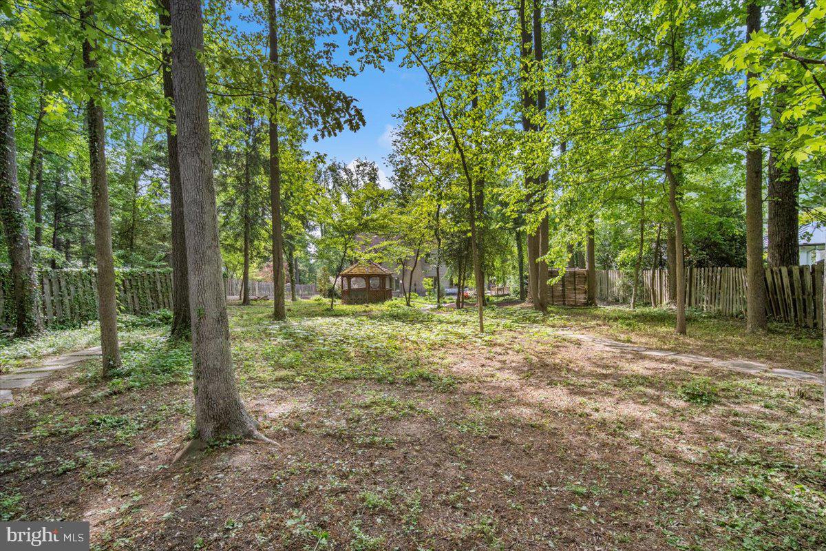 BRADLEY HILLS GROVE - Residential