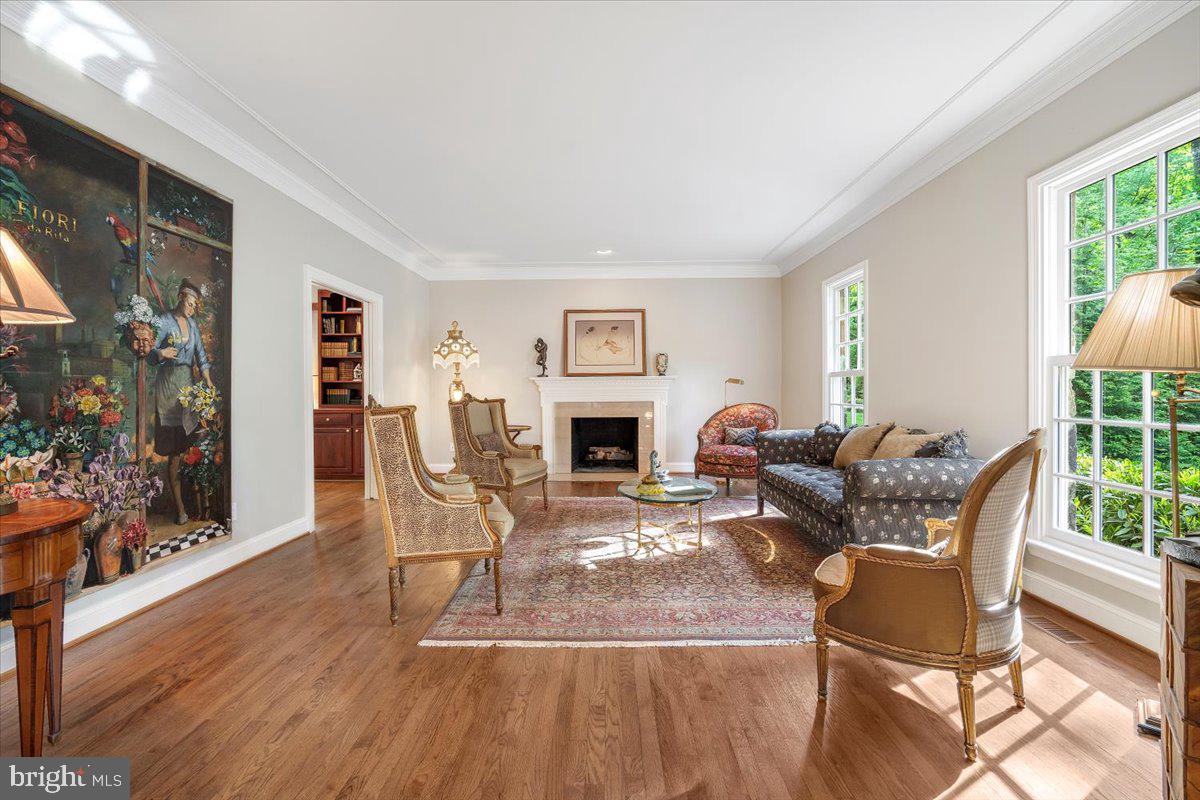 BRADLEY HILLS GROVE - Residential