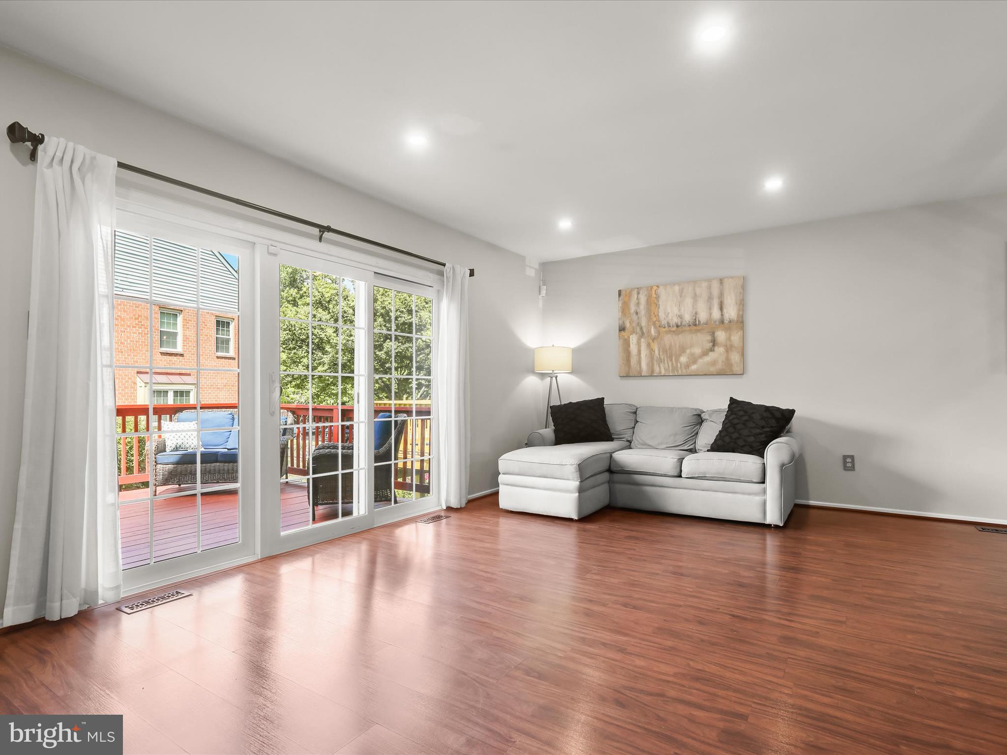 CROMWELL STATION - Residential Lease