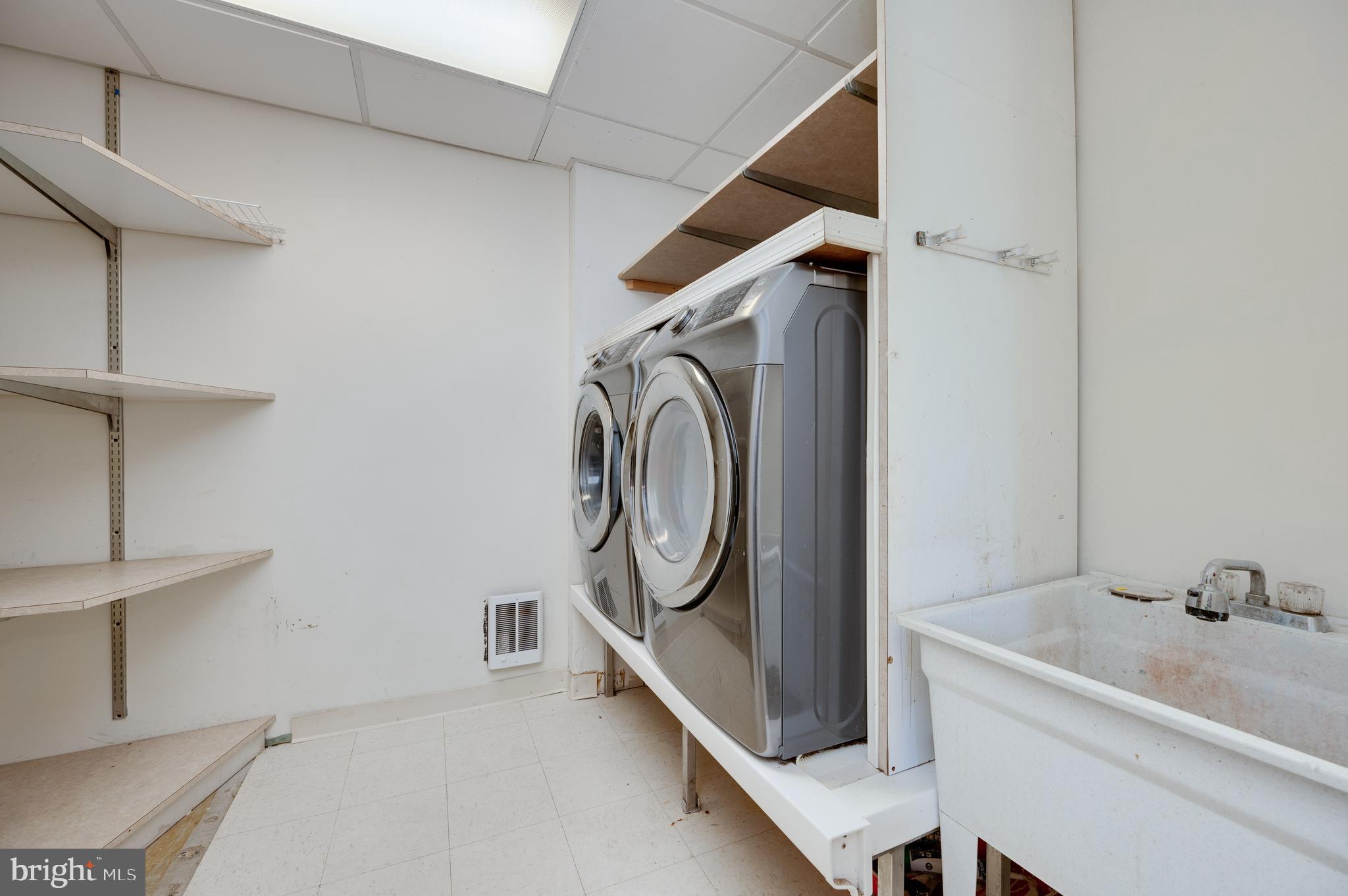 WEST SHORE - Residential