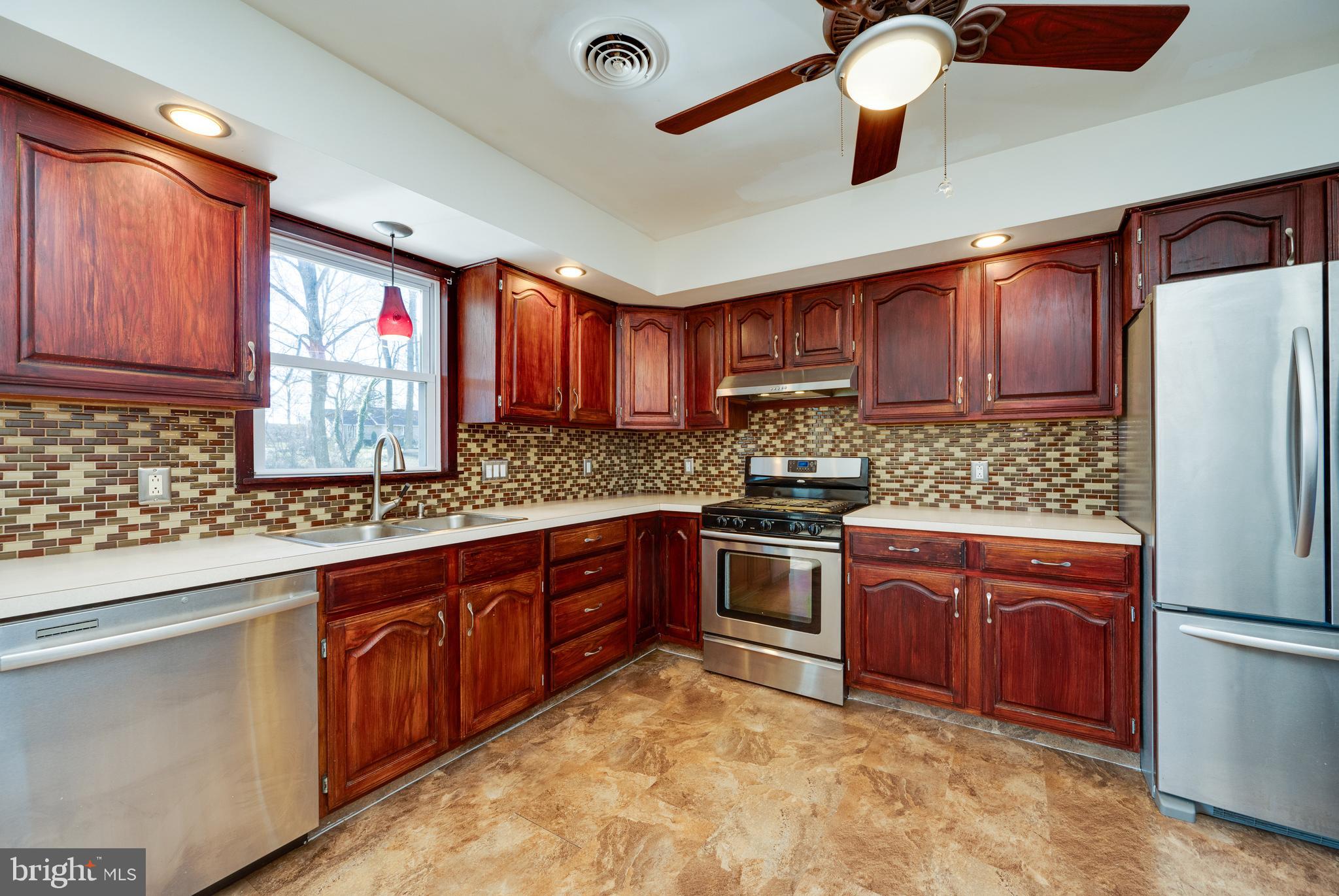 WEST SHORE - Residential