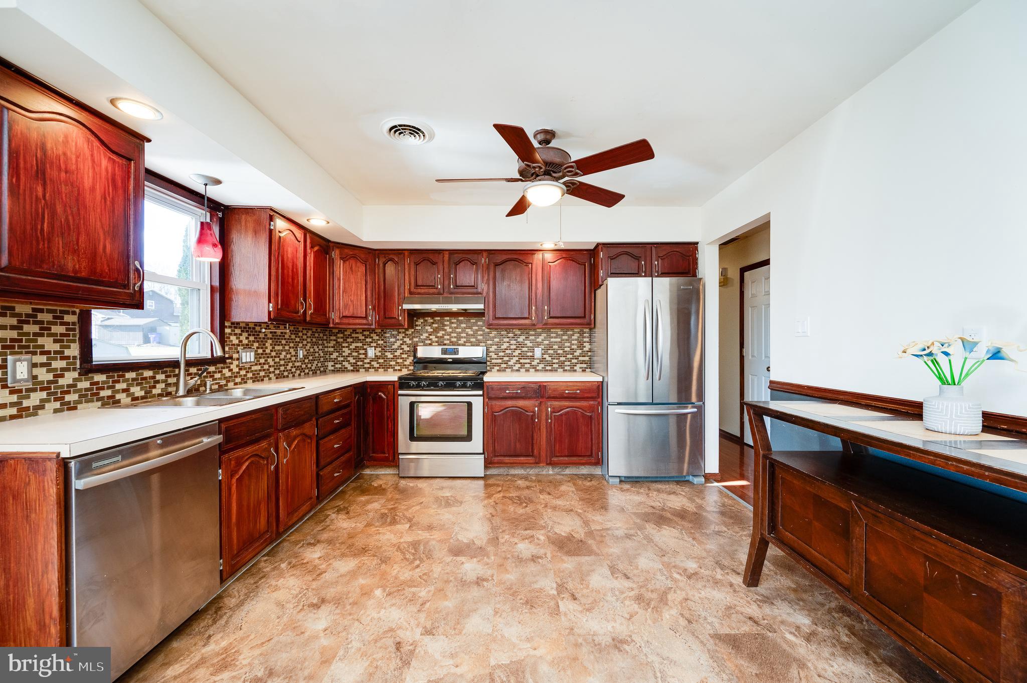 WEST SHORE - Residential