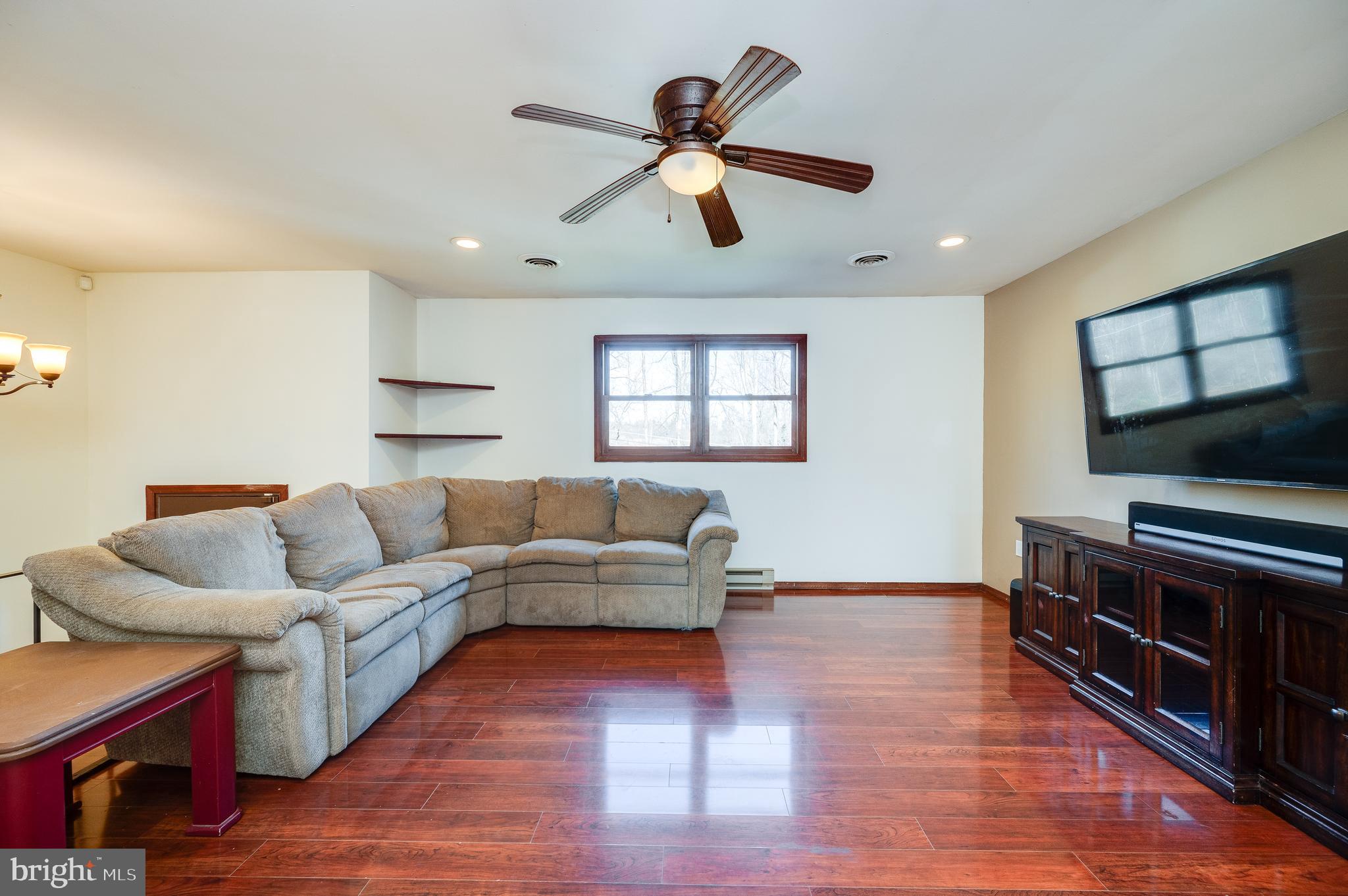 WEST SHORE - Residential