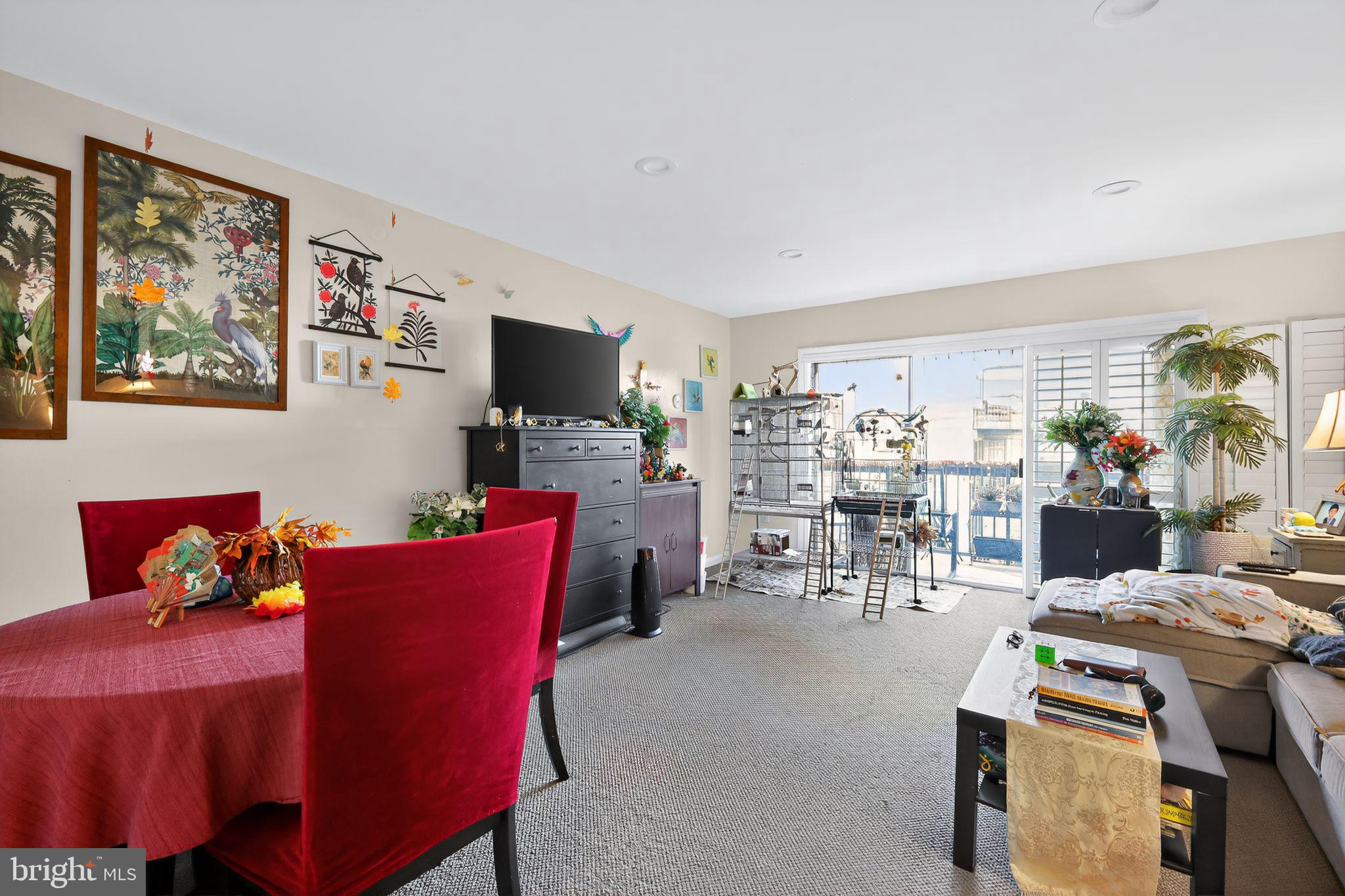 WEST SPRING - Residential