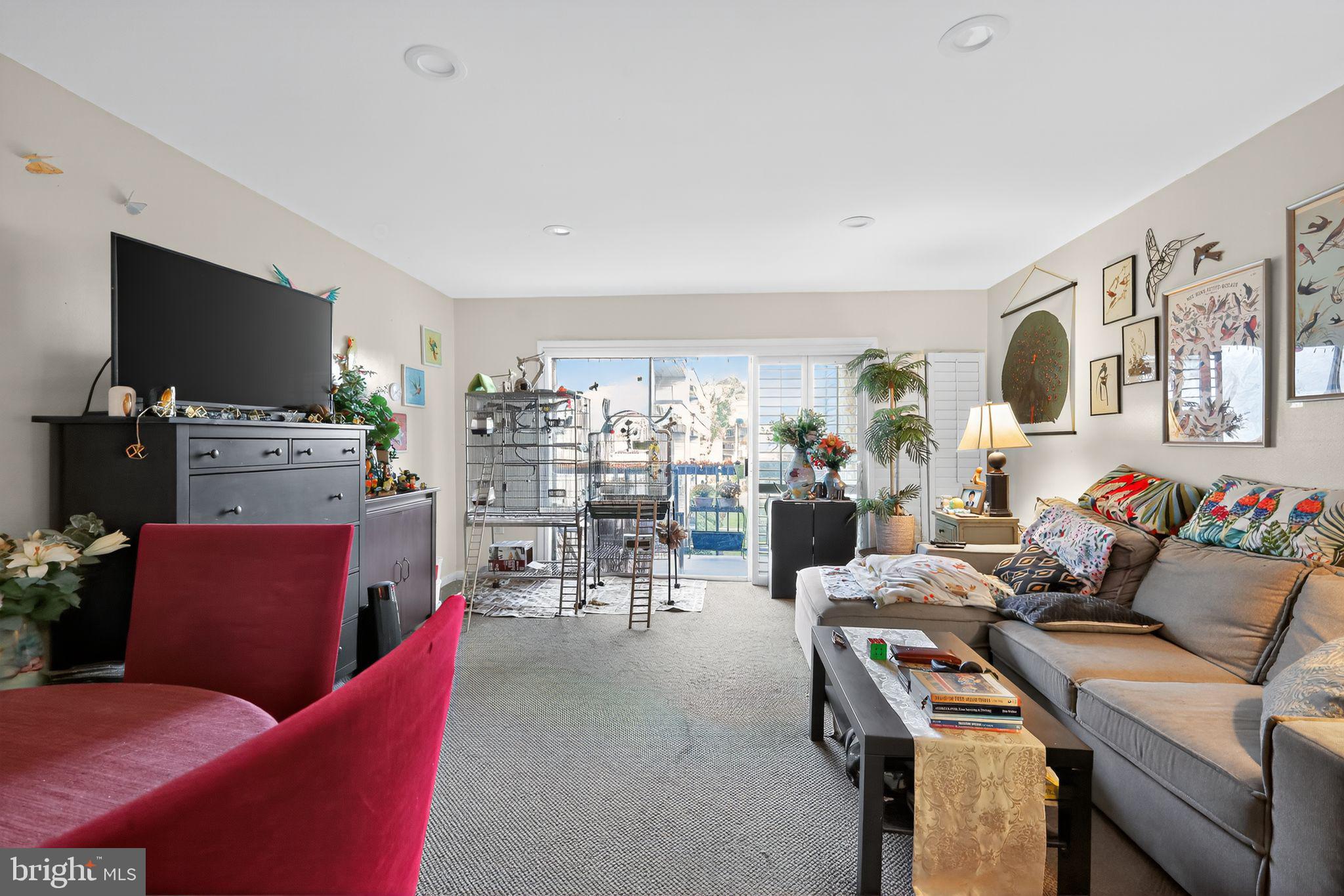 WEST SPRING - Residential