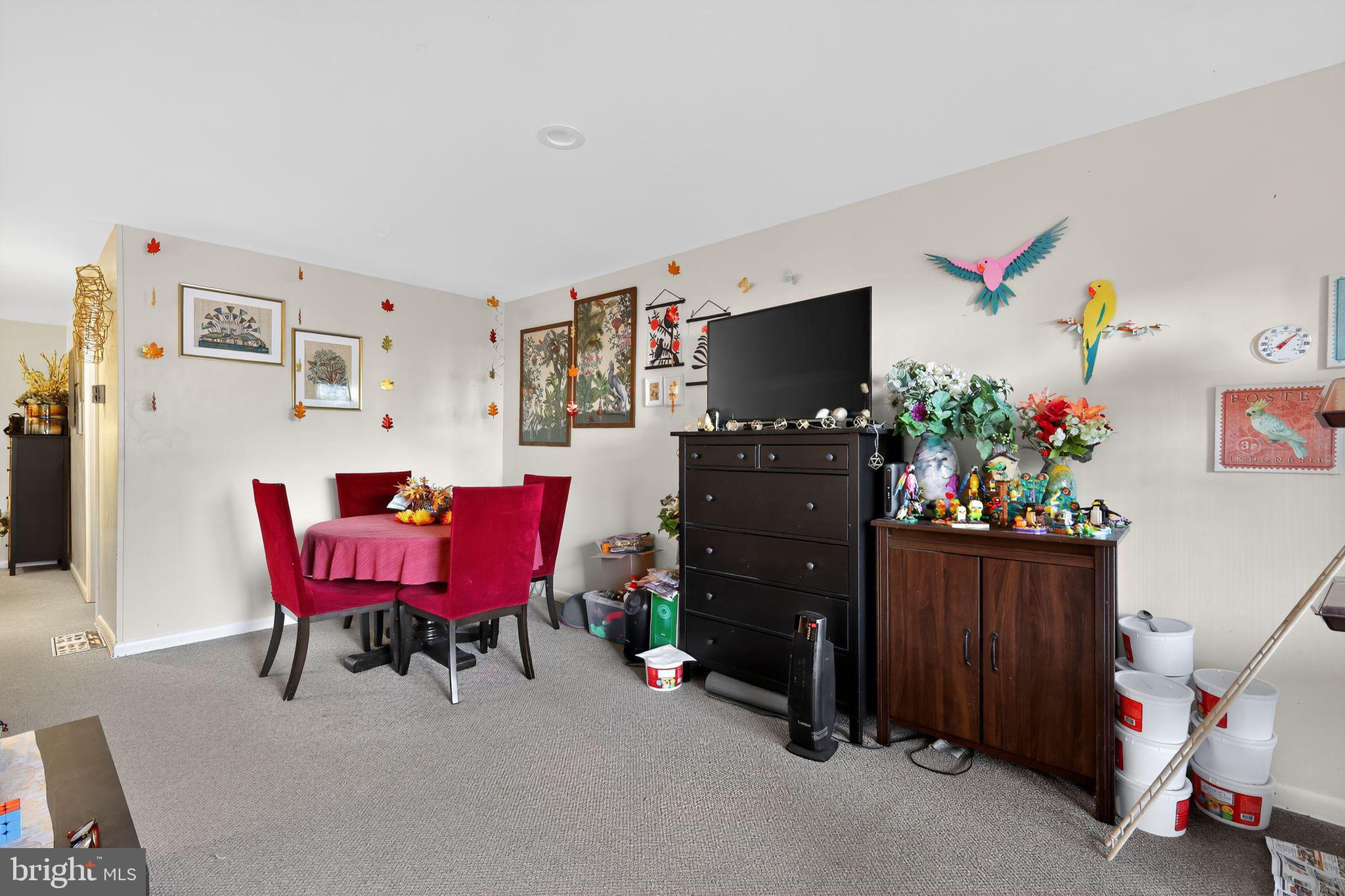 WEST SPRING - Residential