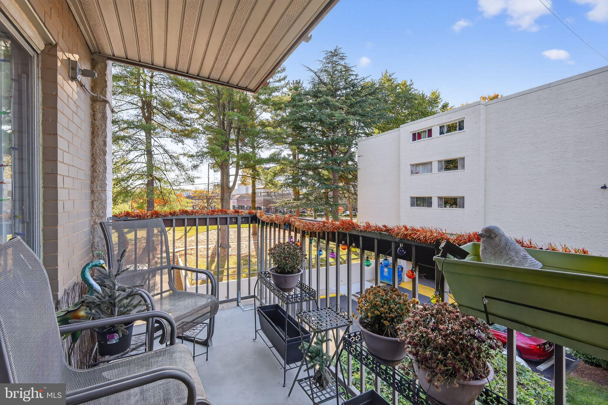 WEST SPRING - Residential