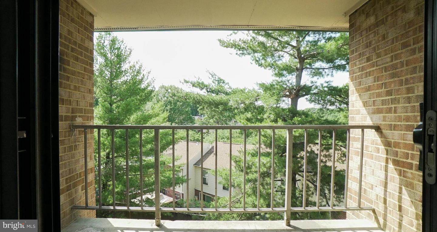 SAXONY SQUARE - Residential Lease