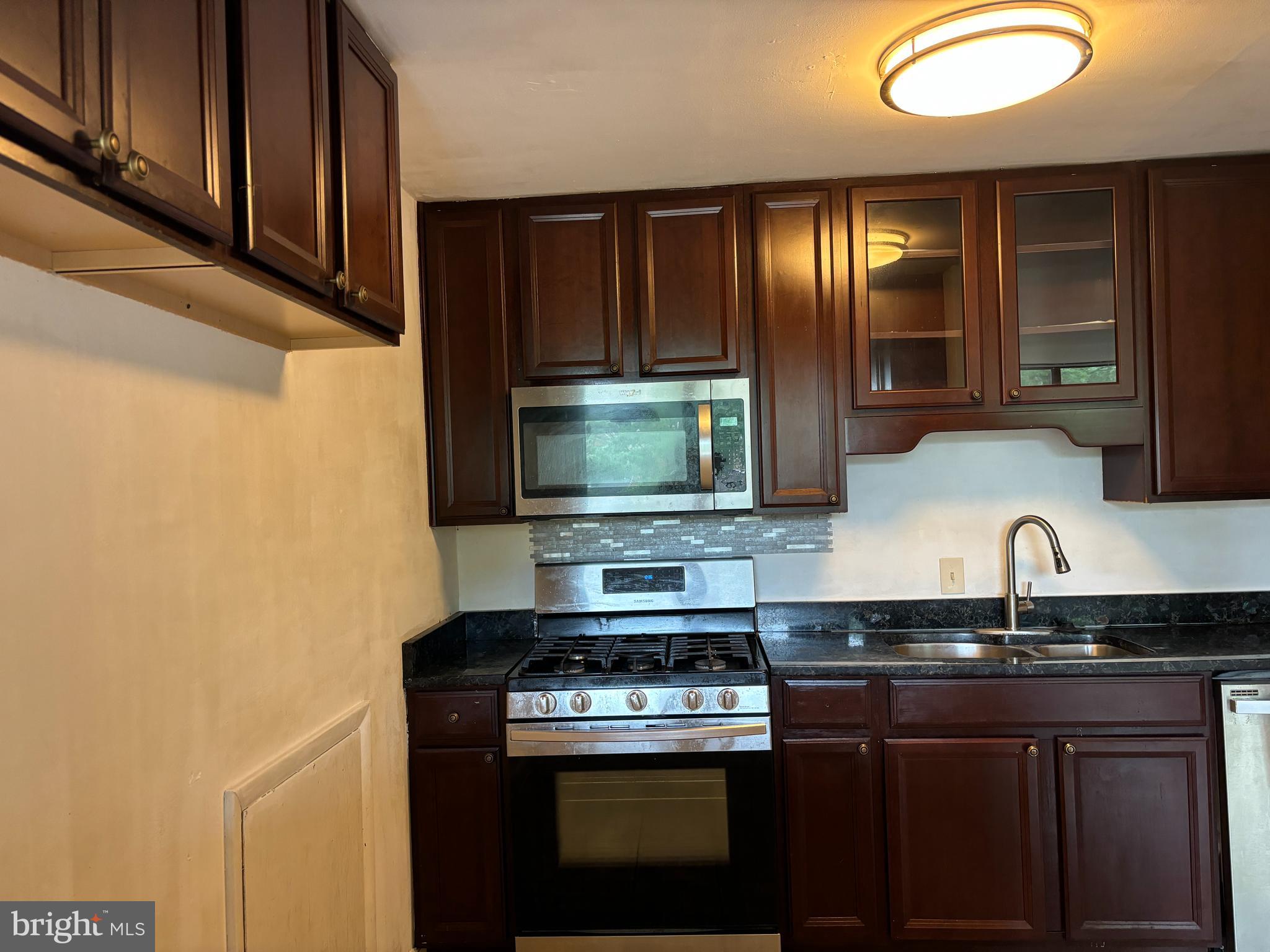 SAXONY SQUARE - Residential Lease