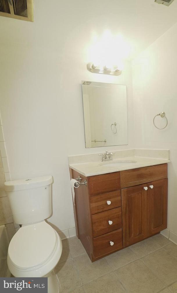 SAXONY SQUARE - Residential Lease