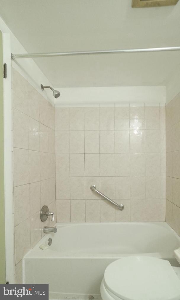 SAXONY SQUARE - Residential Lease