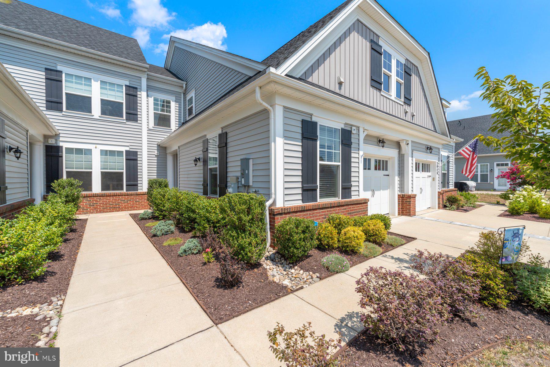 TWO RIVERS - Residential