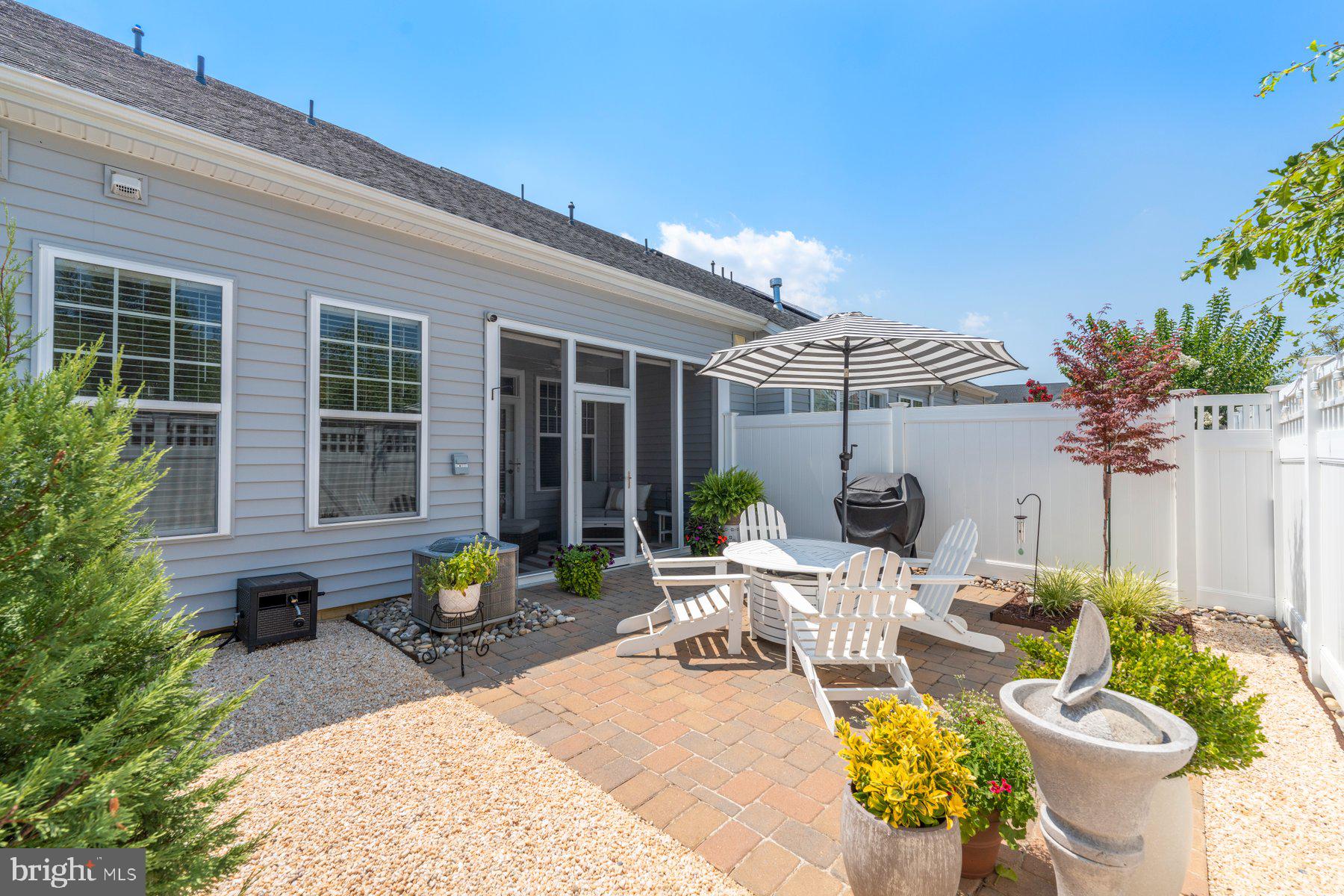 TWO RIVERS - Residential