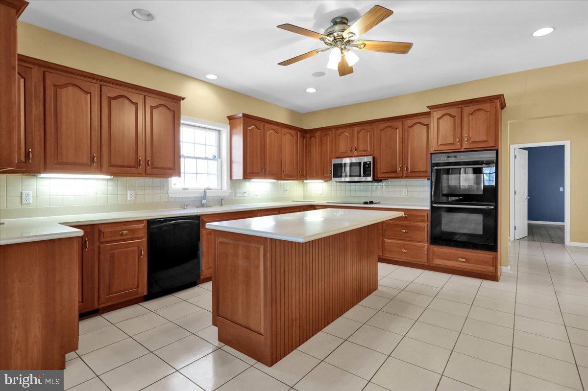 SUMMERHILL - Residential