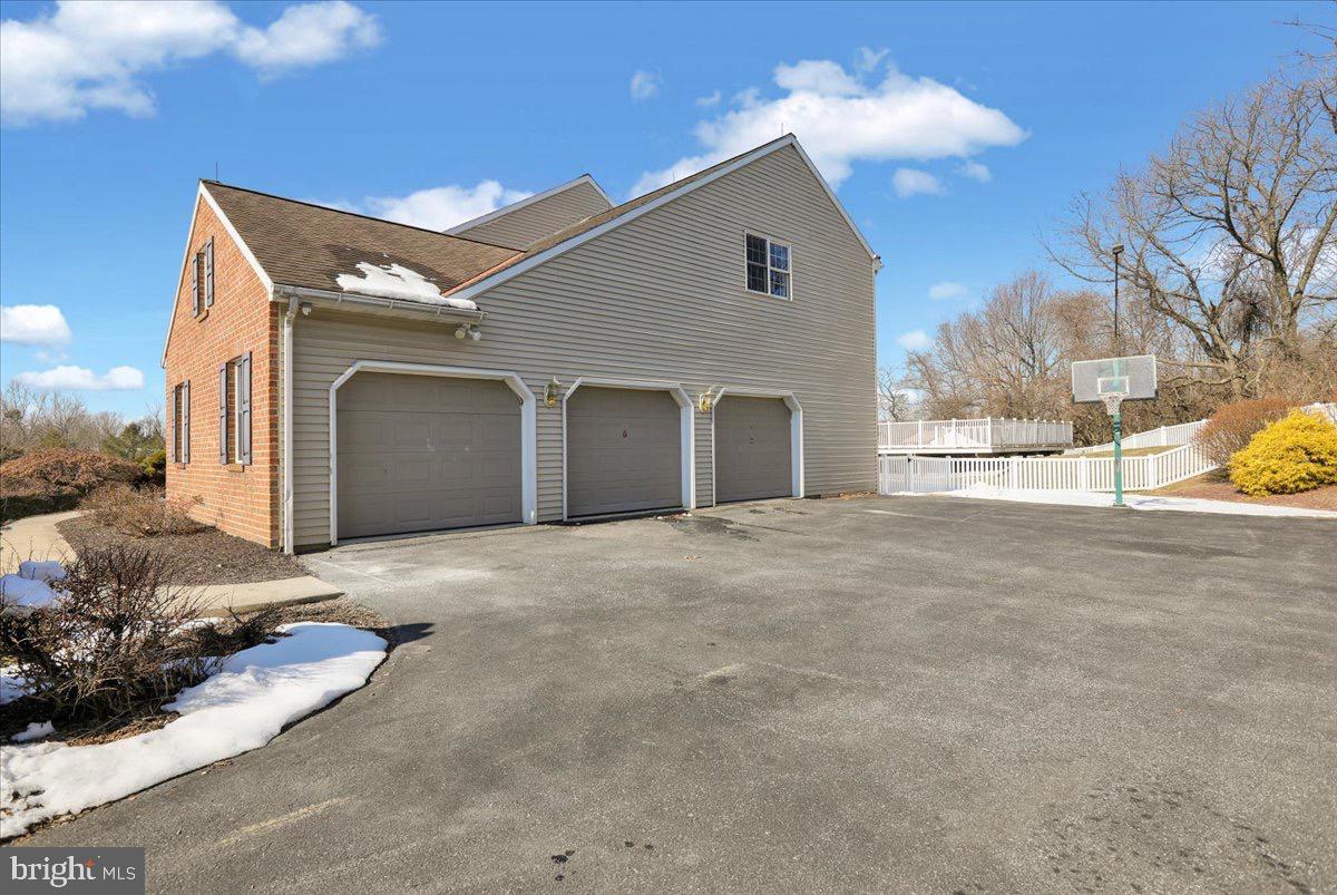 SUMMERHILL - Residential