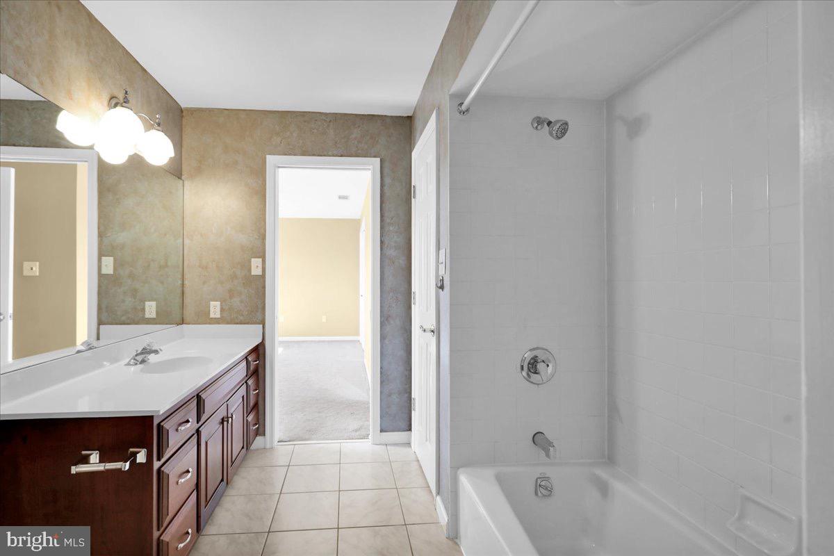 SUMMERHILL - Residential