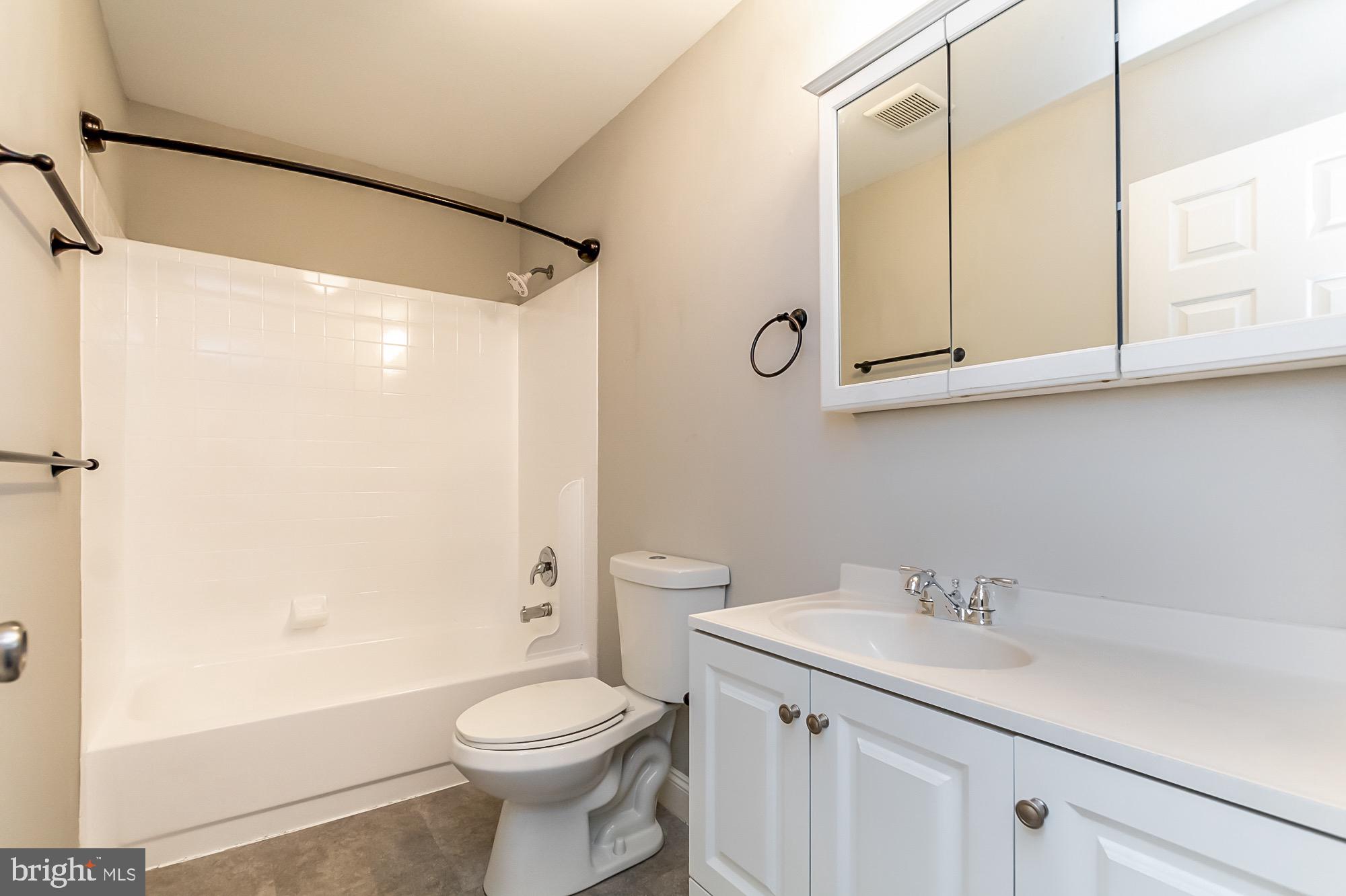 STATION NORTH ARTS DISTRICT - Residential Lease