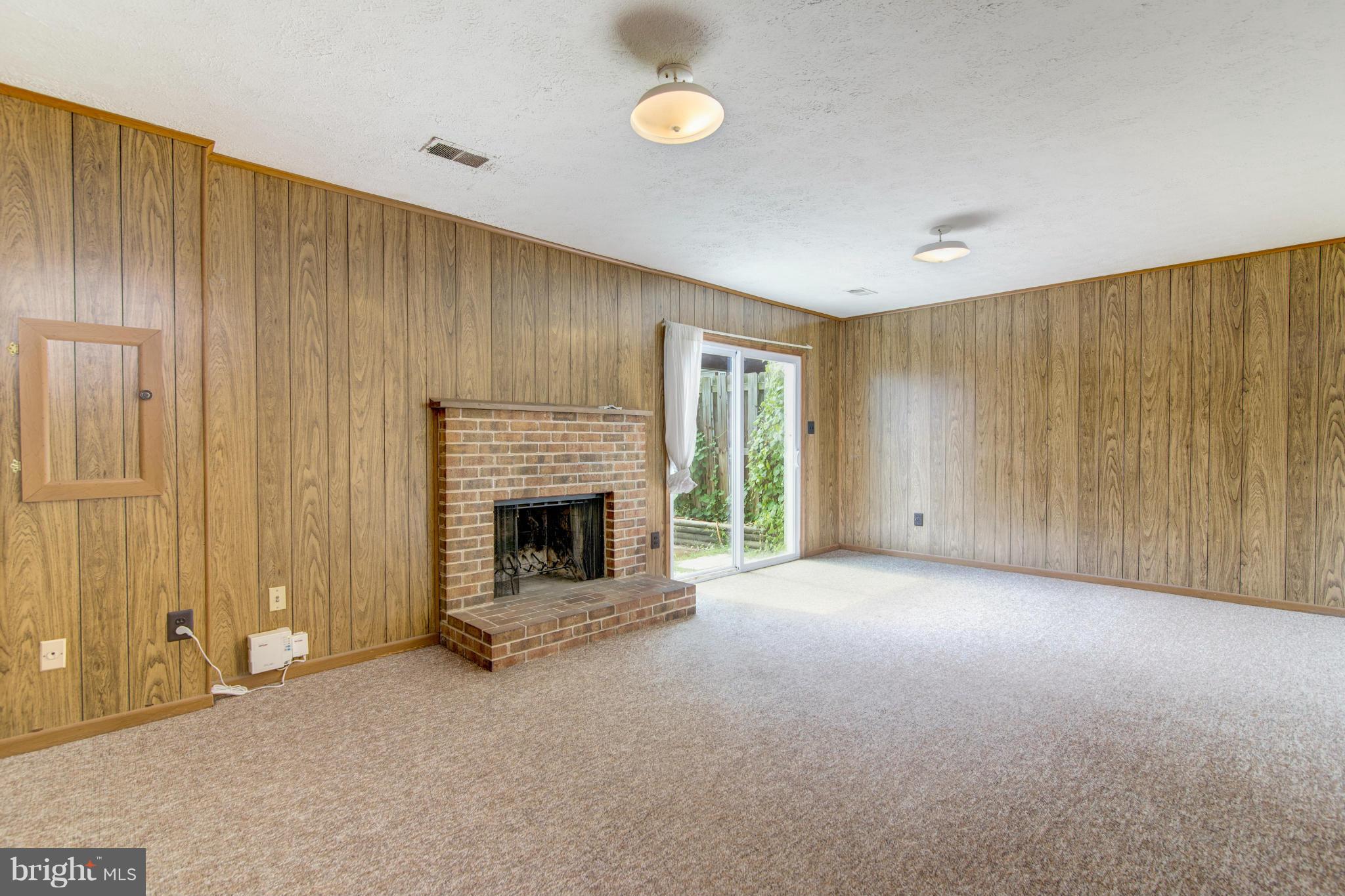 DUNN LORING VILLAGE - Residential