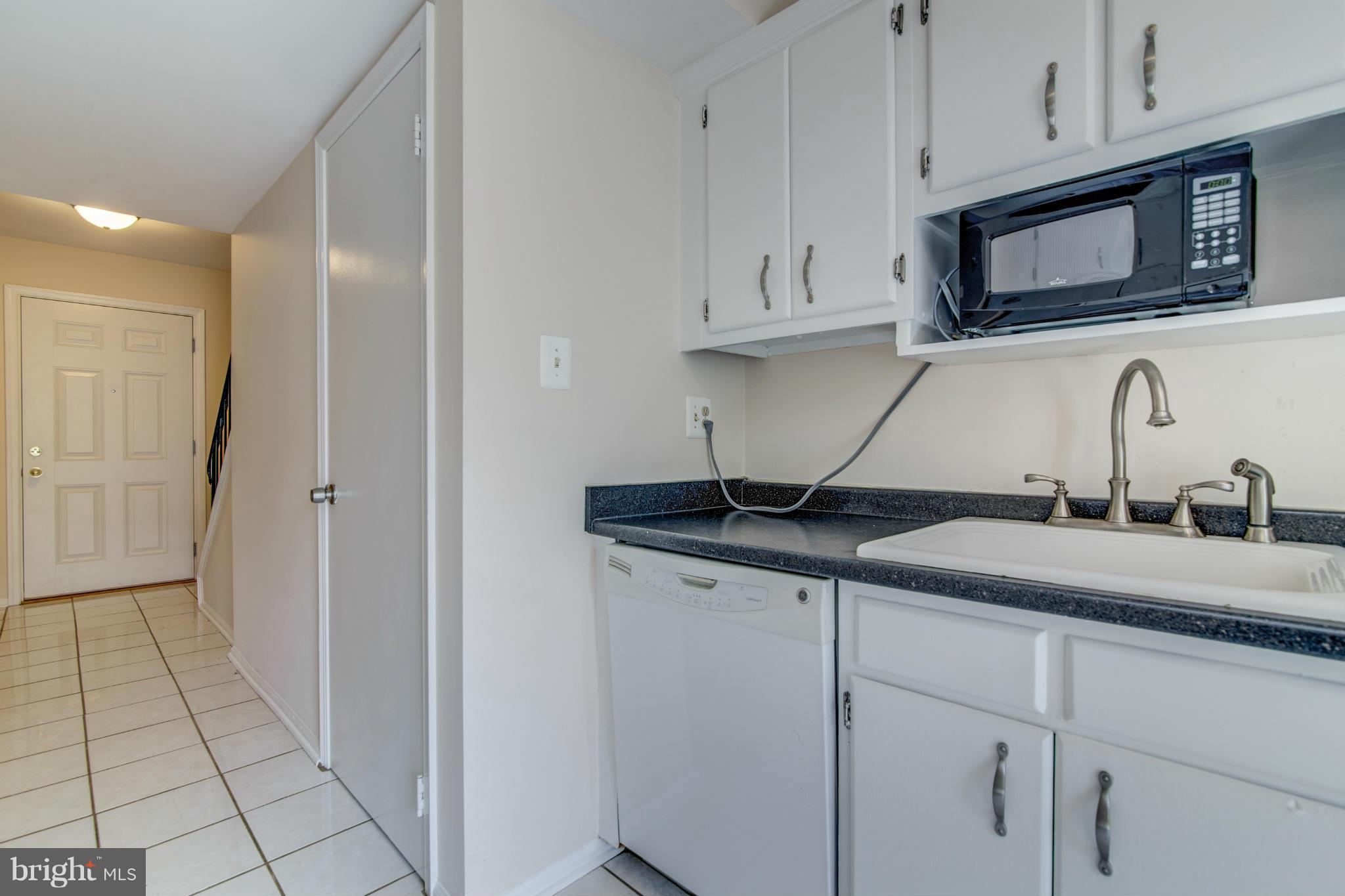 DUNN LORING VILLAGE - Residential