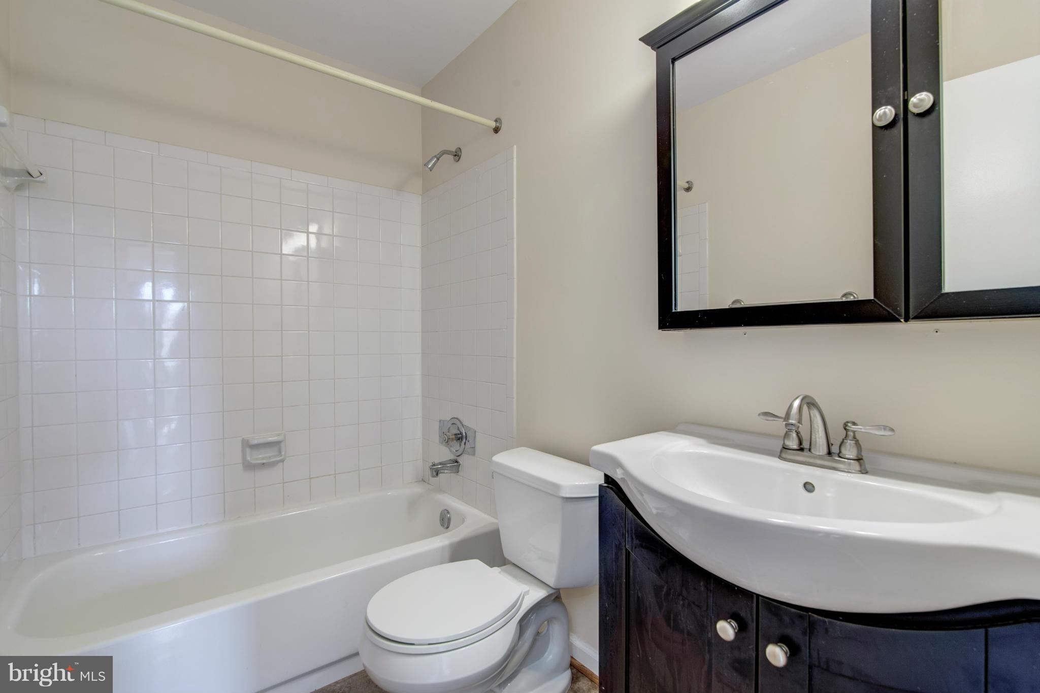 DUNN LORING VILLAGE - Residential