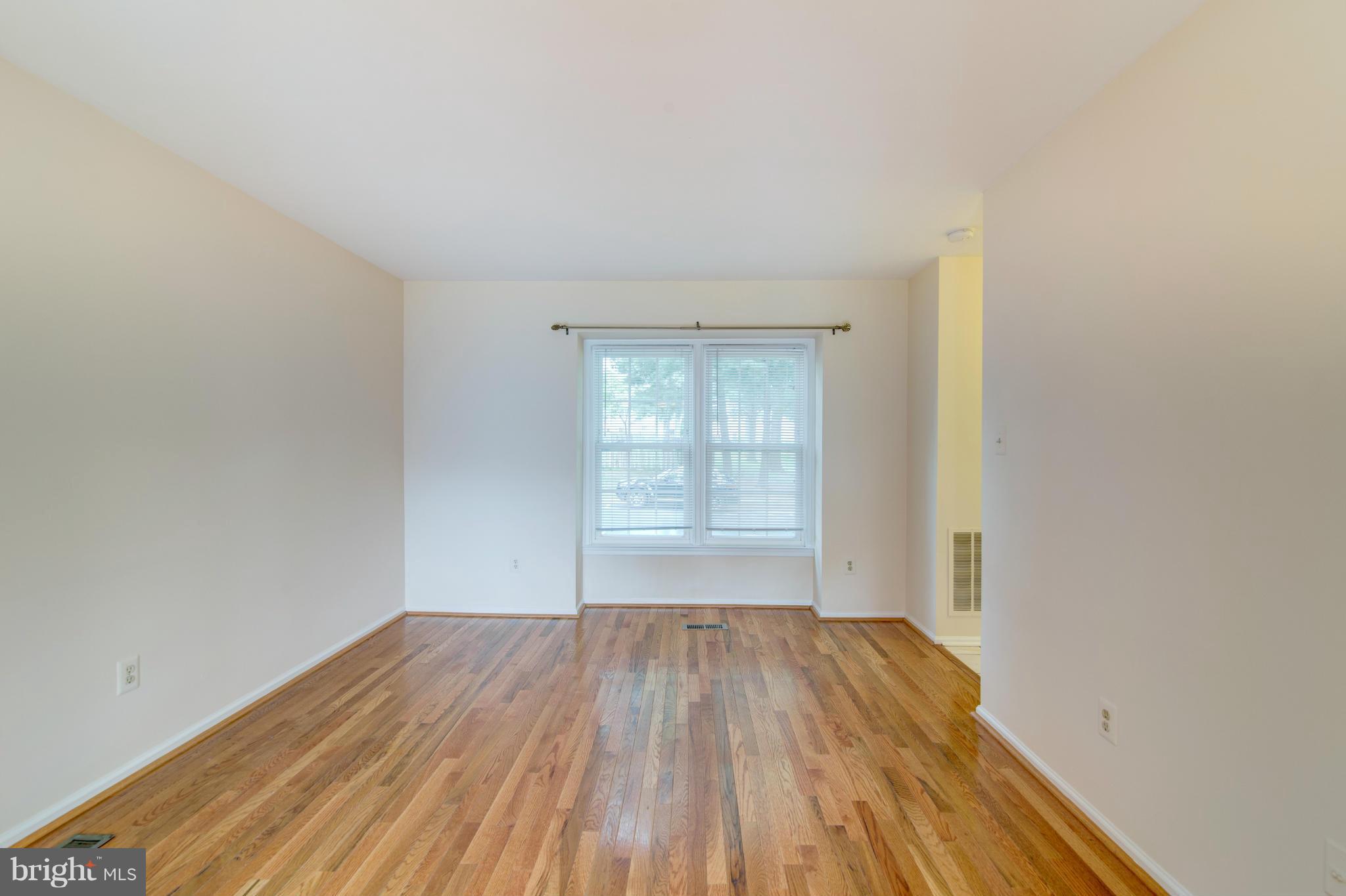 DUNN LORING VILLAGE - Residential