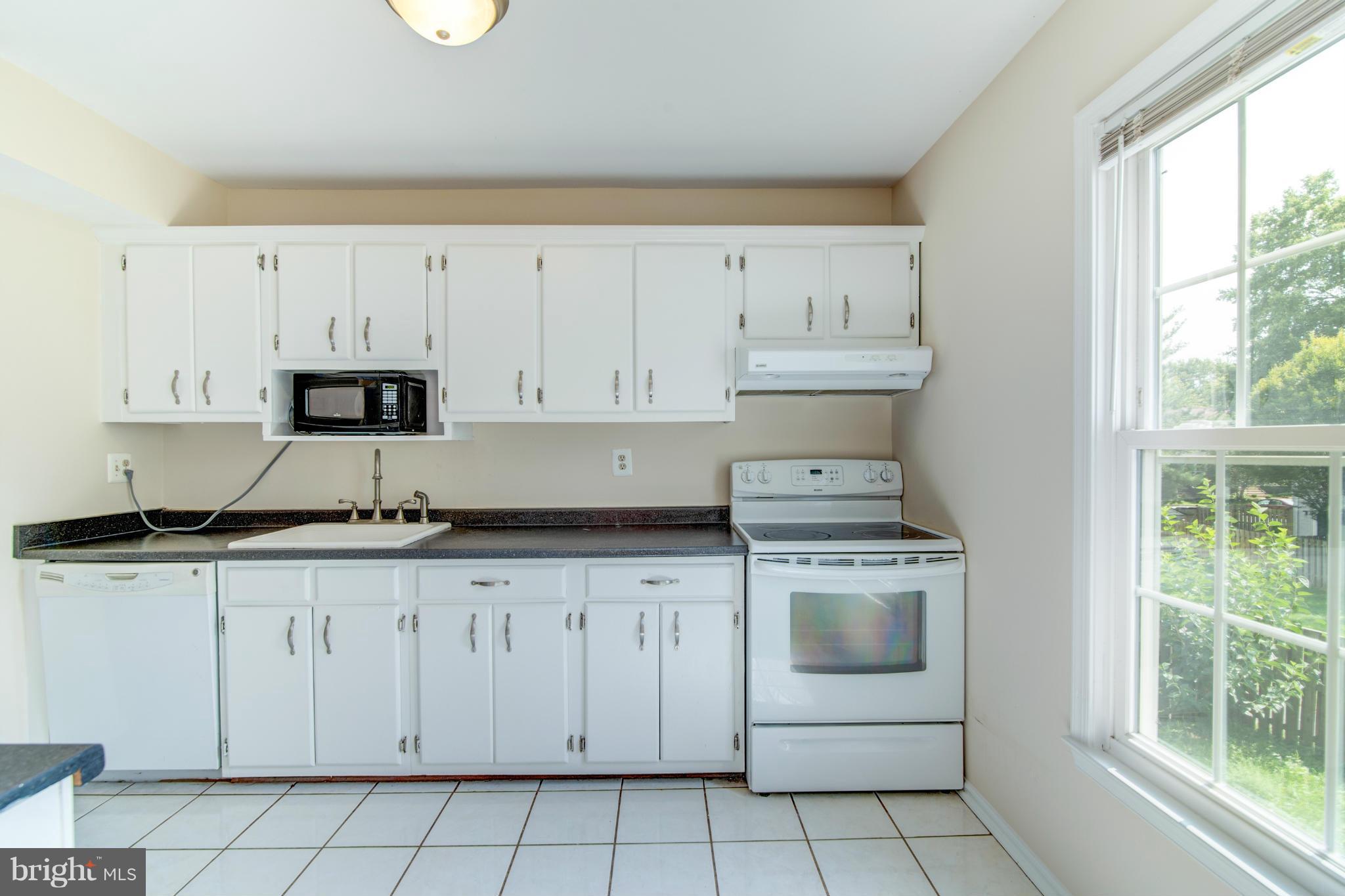 DUNN LORING VILLAGE - Residential