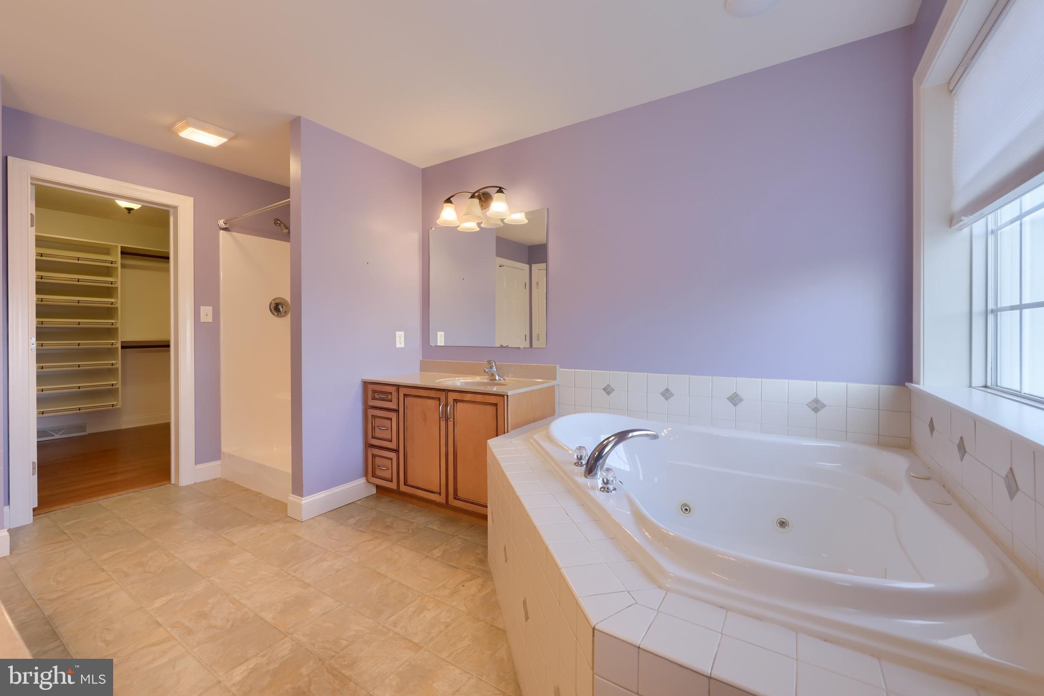 SUMMER BREEZE - Residential