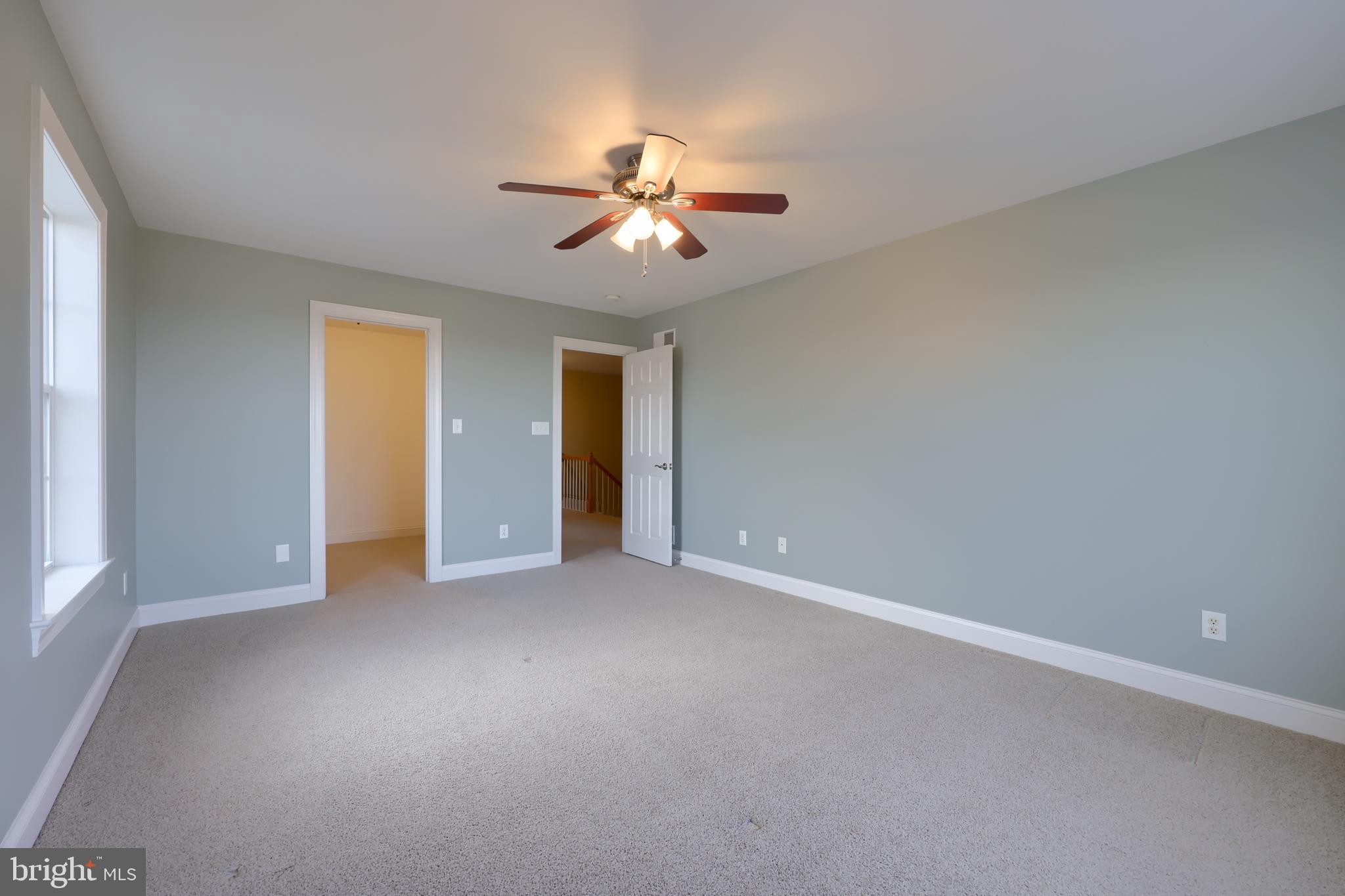 SUMMER BREEZE - Residential