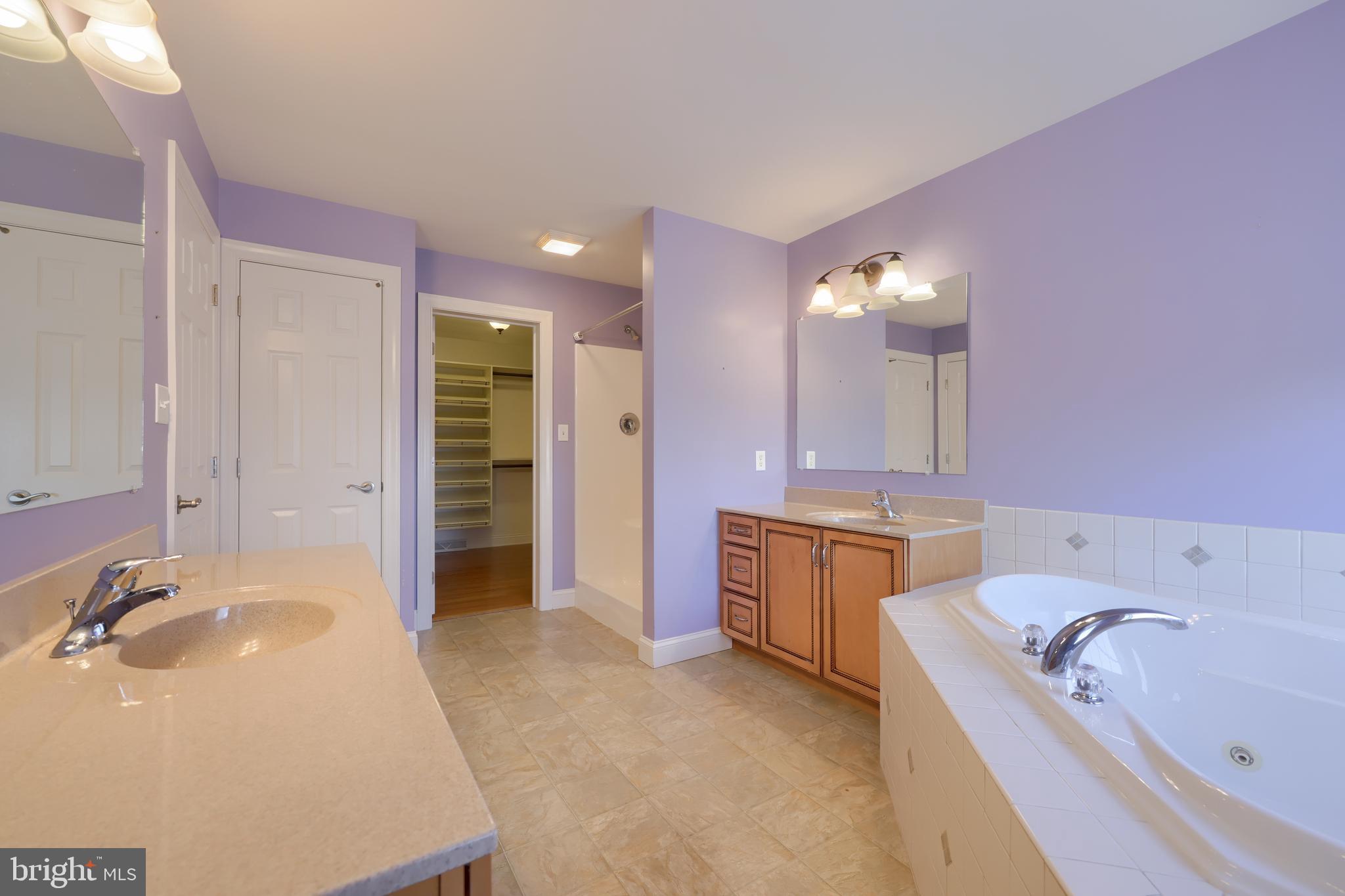 SUMMER BREEZE - Residential