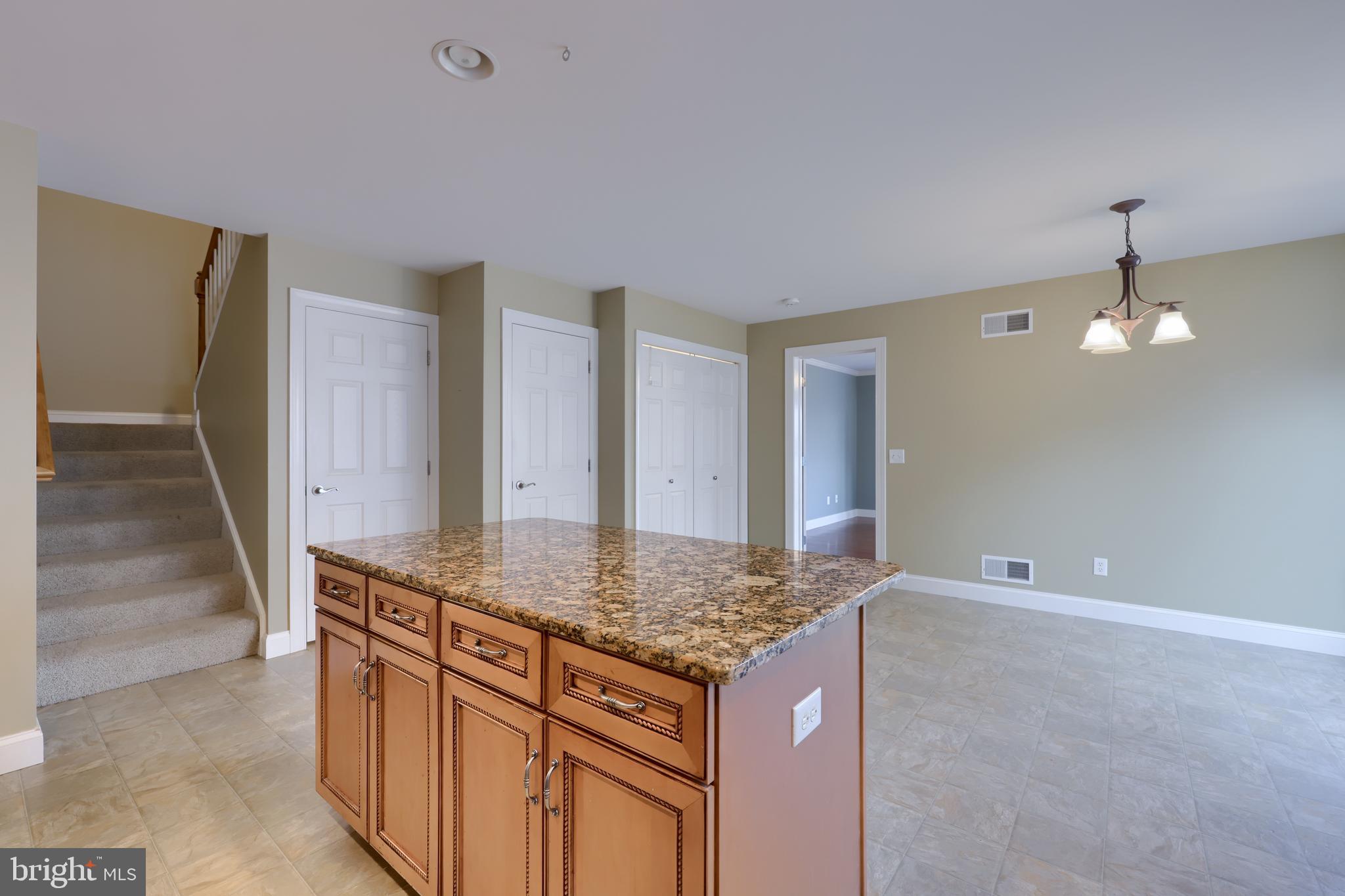 SUMMER BREEZE - Residential