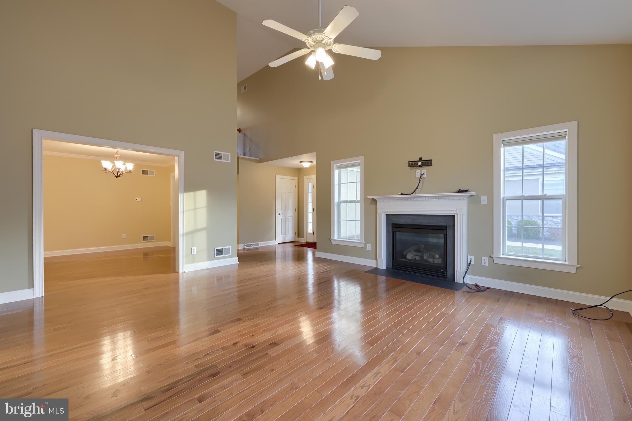 SUMMER BREEZE - Residential