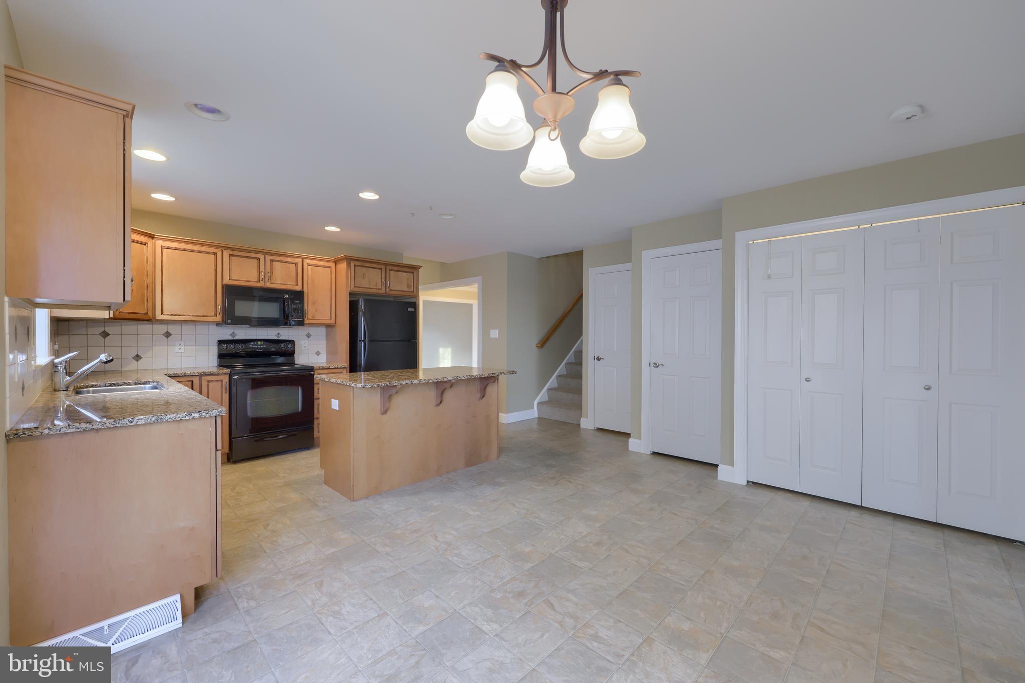 SUMMER BREEZE - Residential