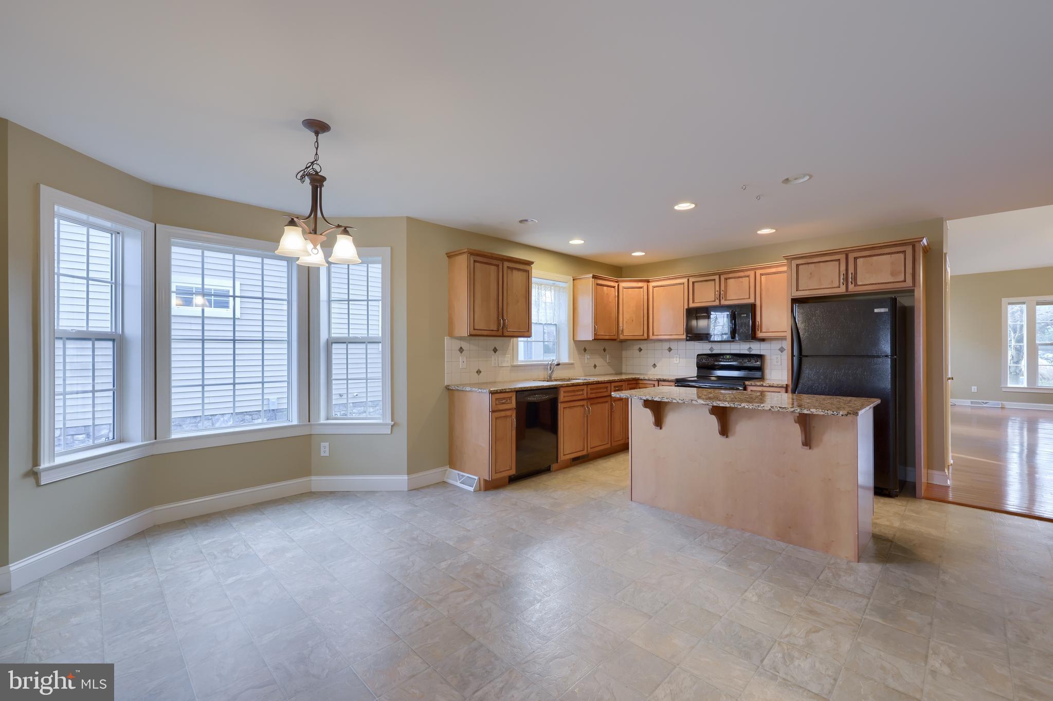 SUMMER BREEZE - Residential