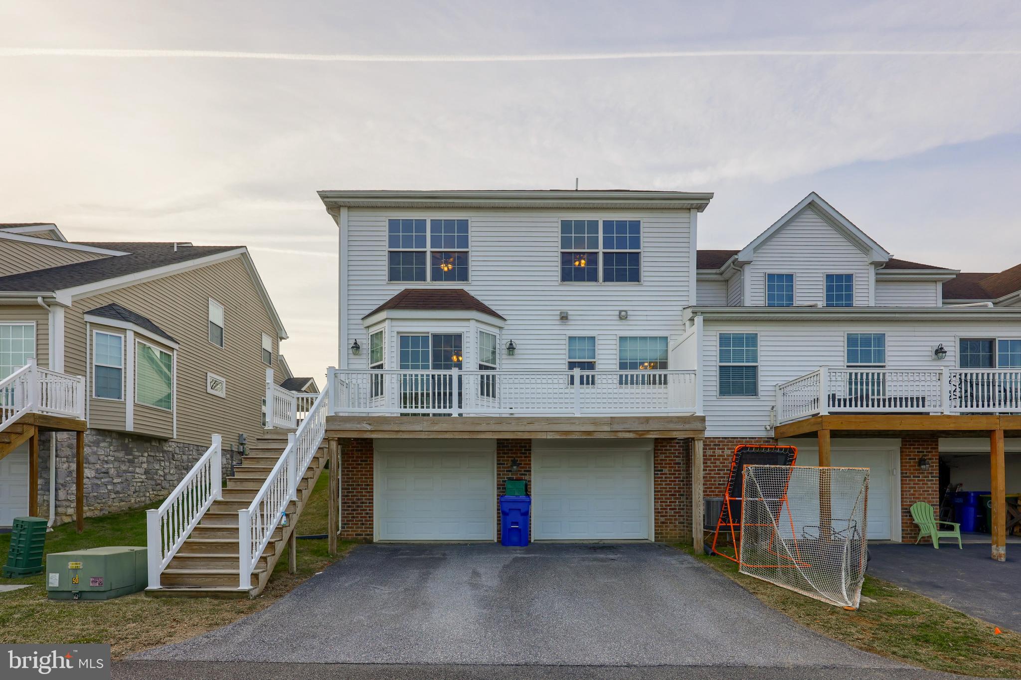 SUMMER BREEZE - Residential