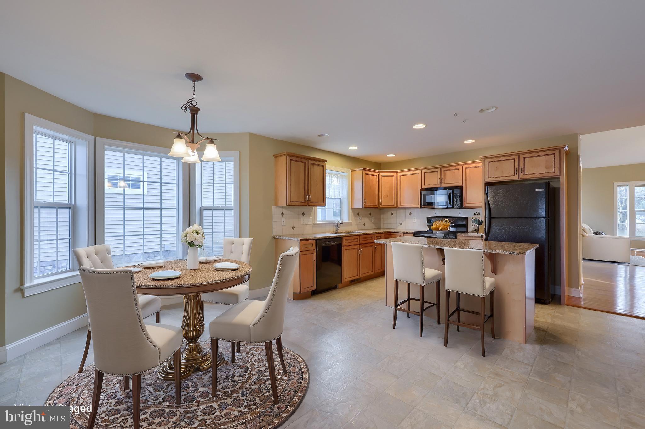 SUMMER BREEZE - Residential