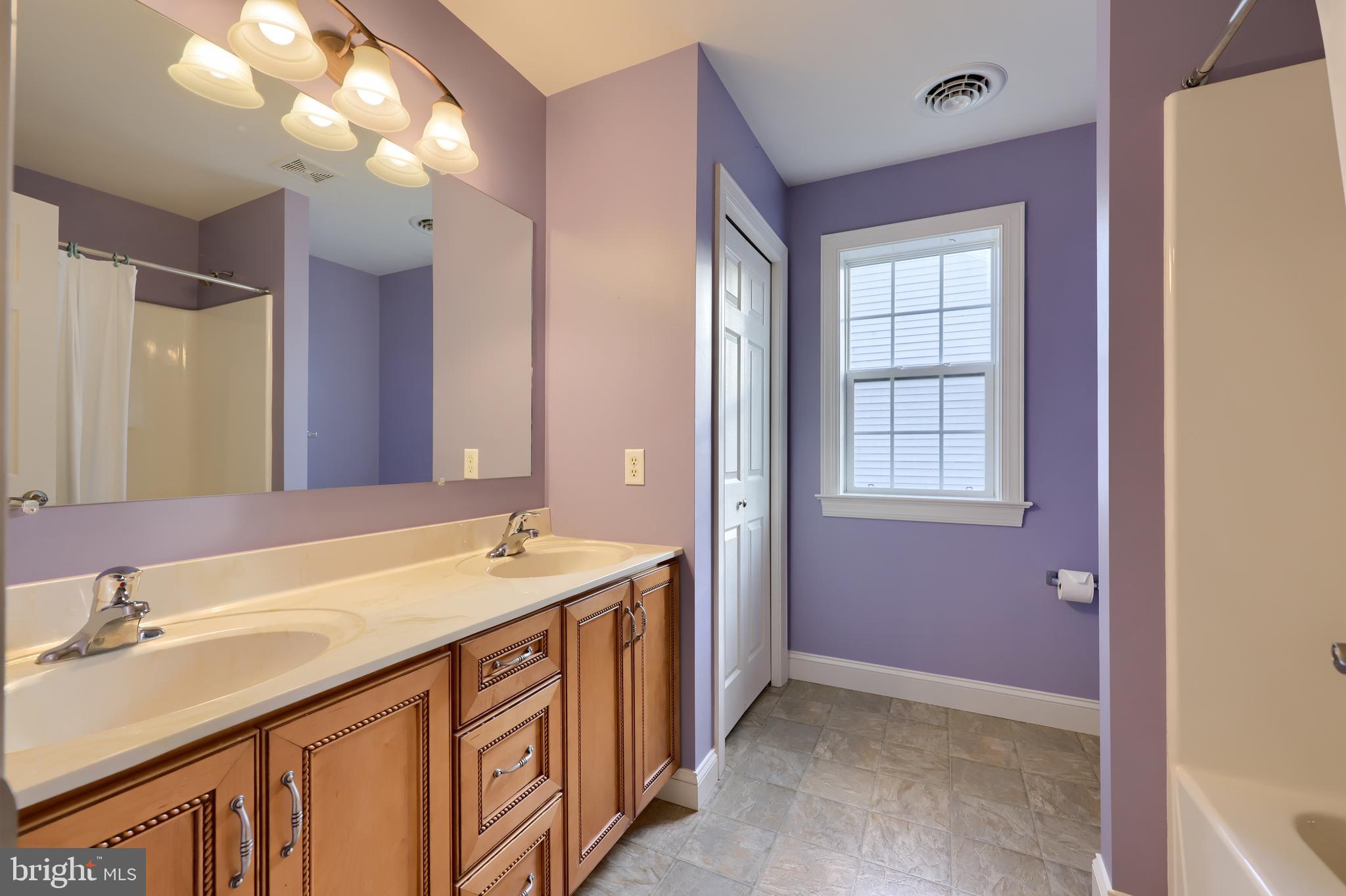 SUMMER BREEZE - Residential