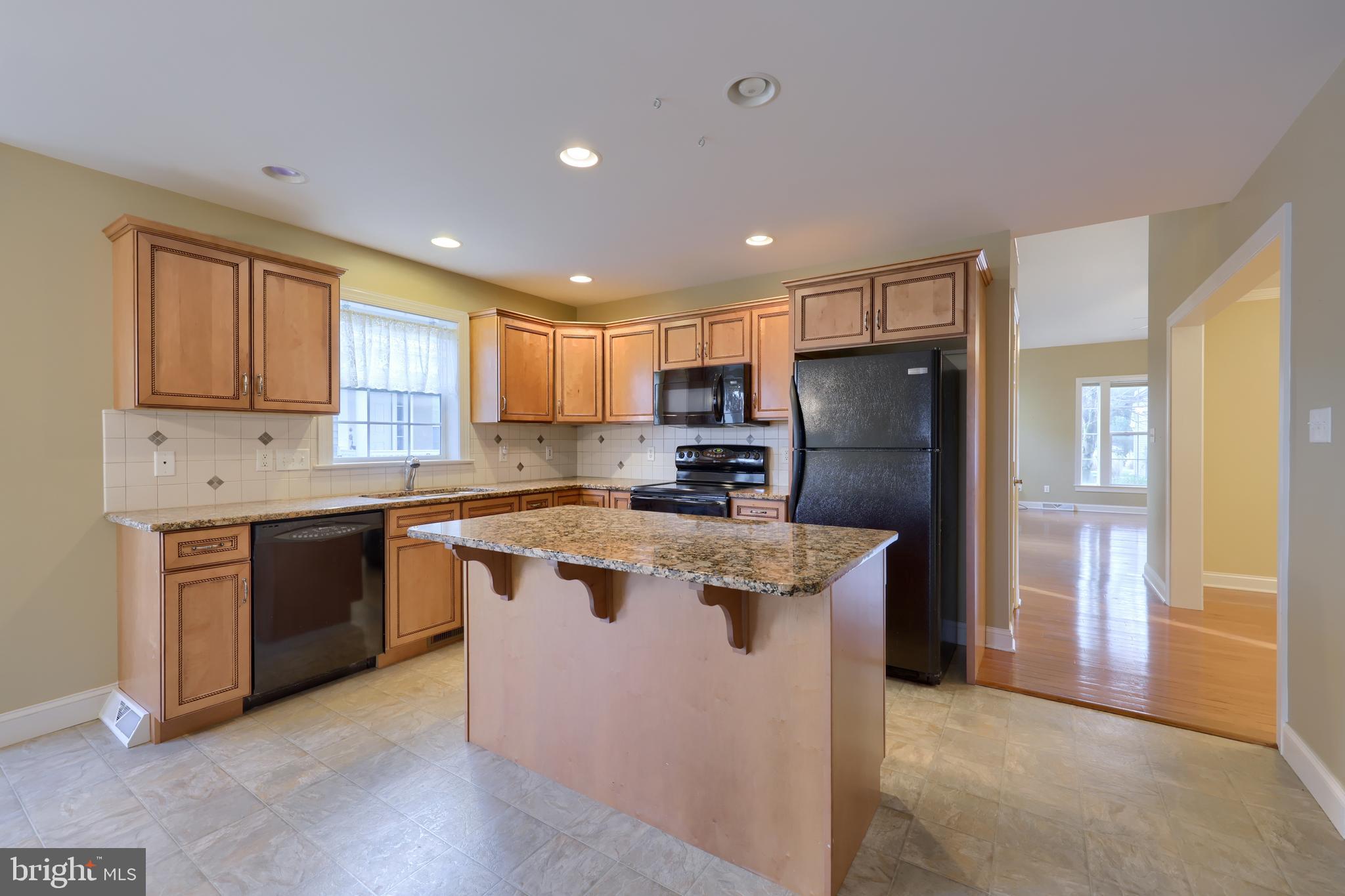 SUMMER BREEZE - Residential