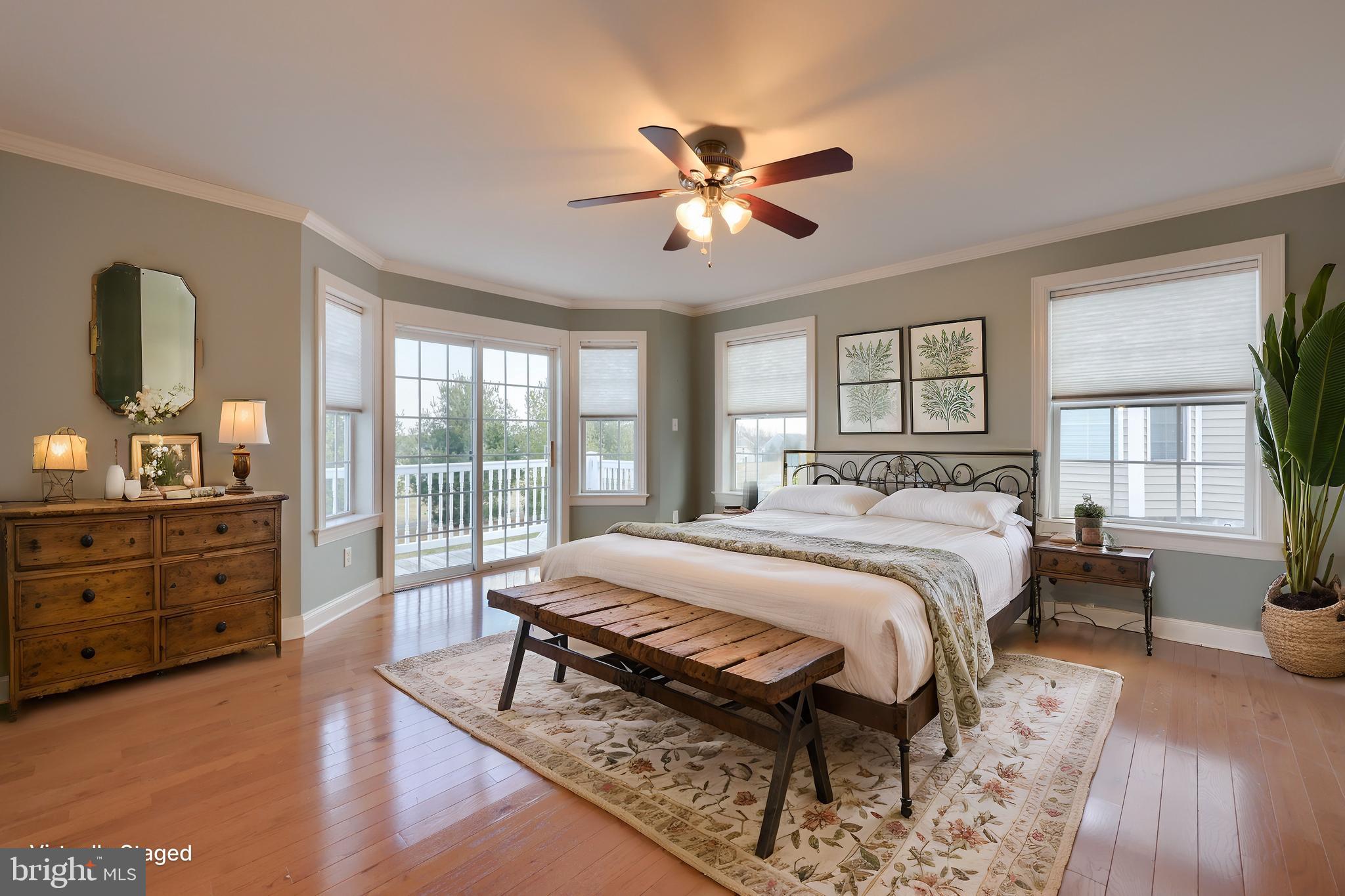 SUMMER BREEZE - Residential