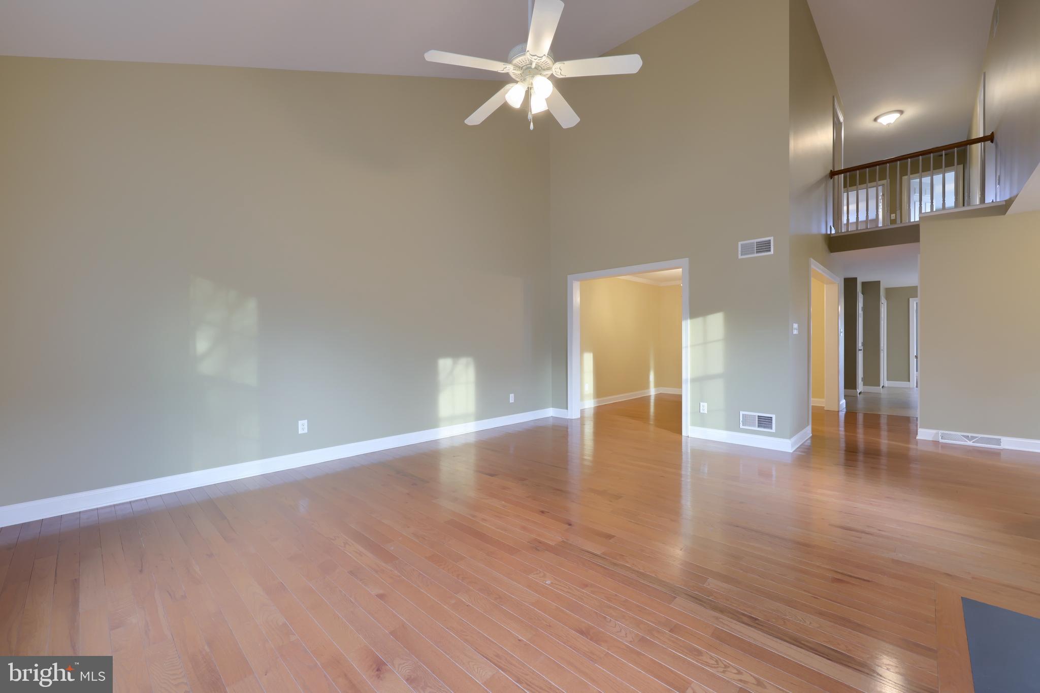 SUMMER BREEZE - Residential