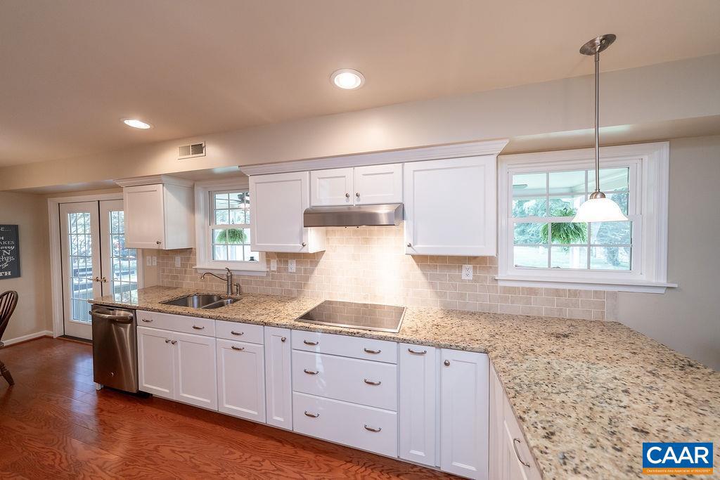 HOLLYMEAD - Residential