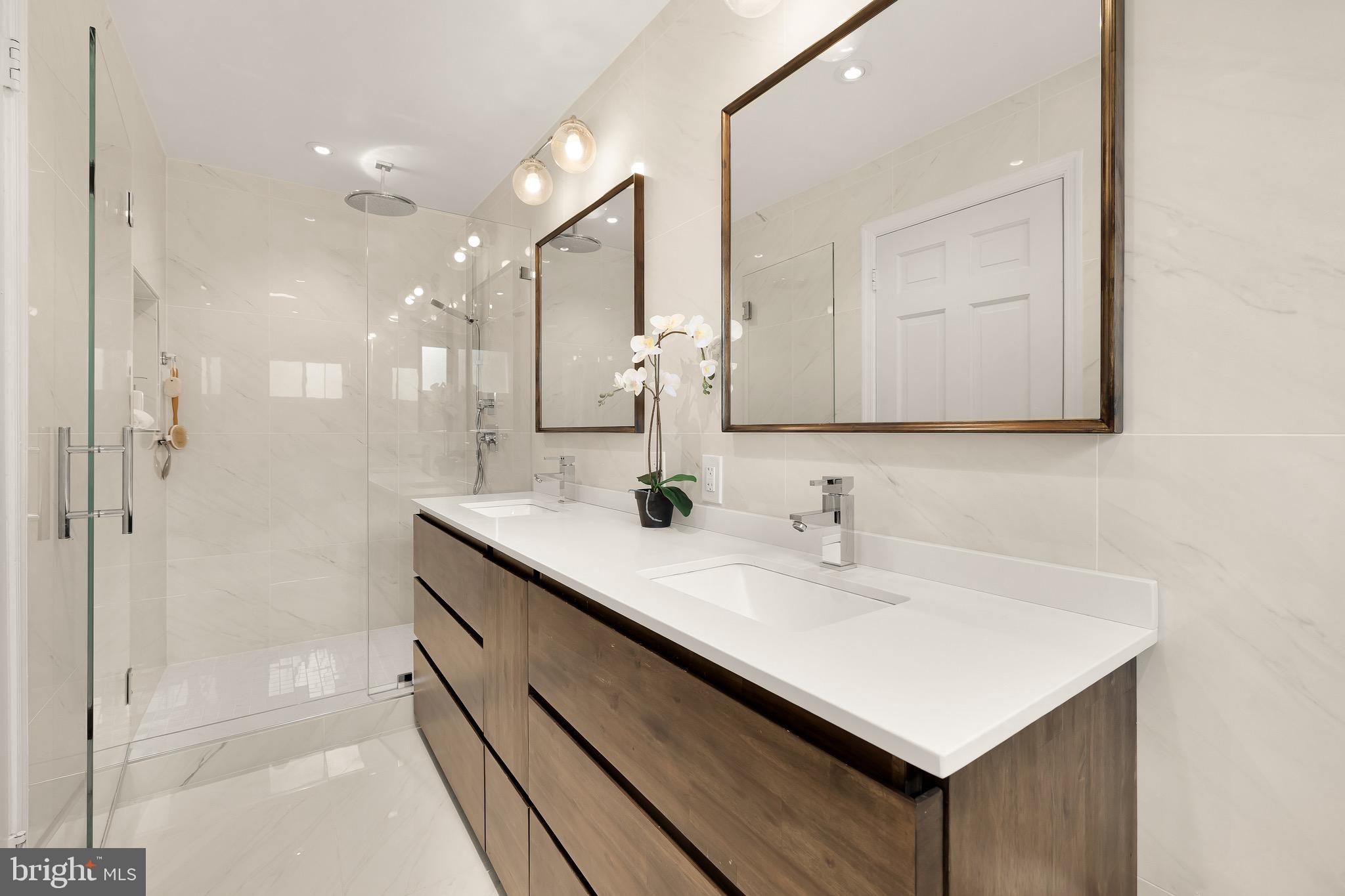 FOGGYS PASTURE - Residential