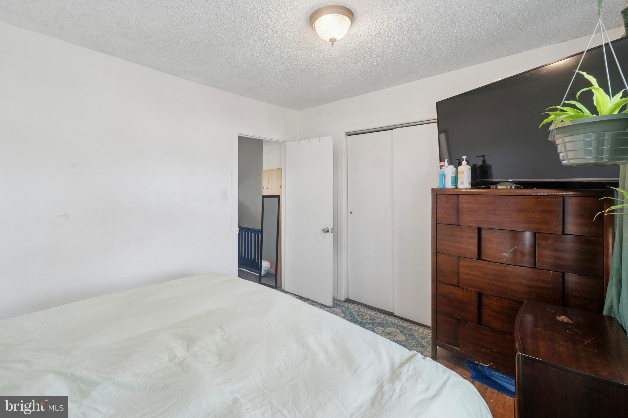 OVERBROOK - Residential