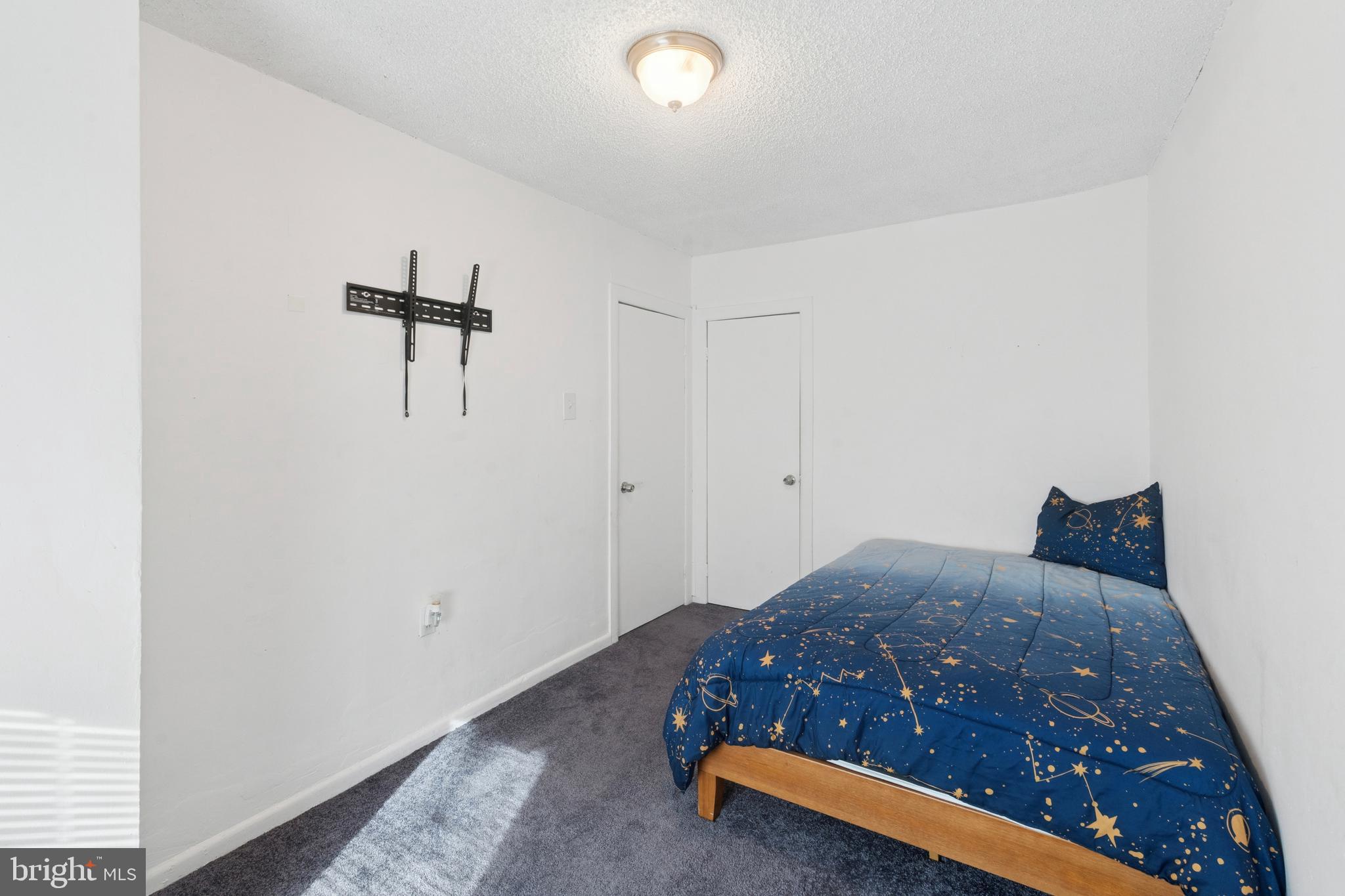 OVERBROOK - Residential