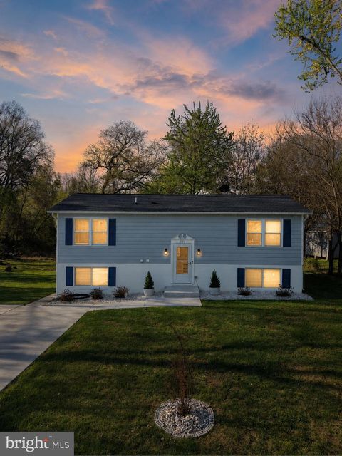 Photo of 303 Via De Rosa Drive, STAFFORD, VA 22556 (MLS # VAST2049258)