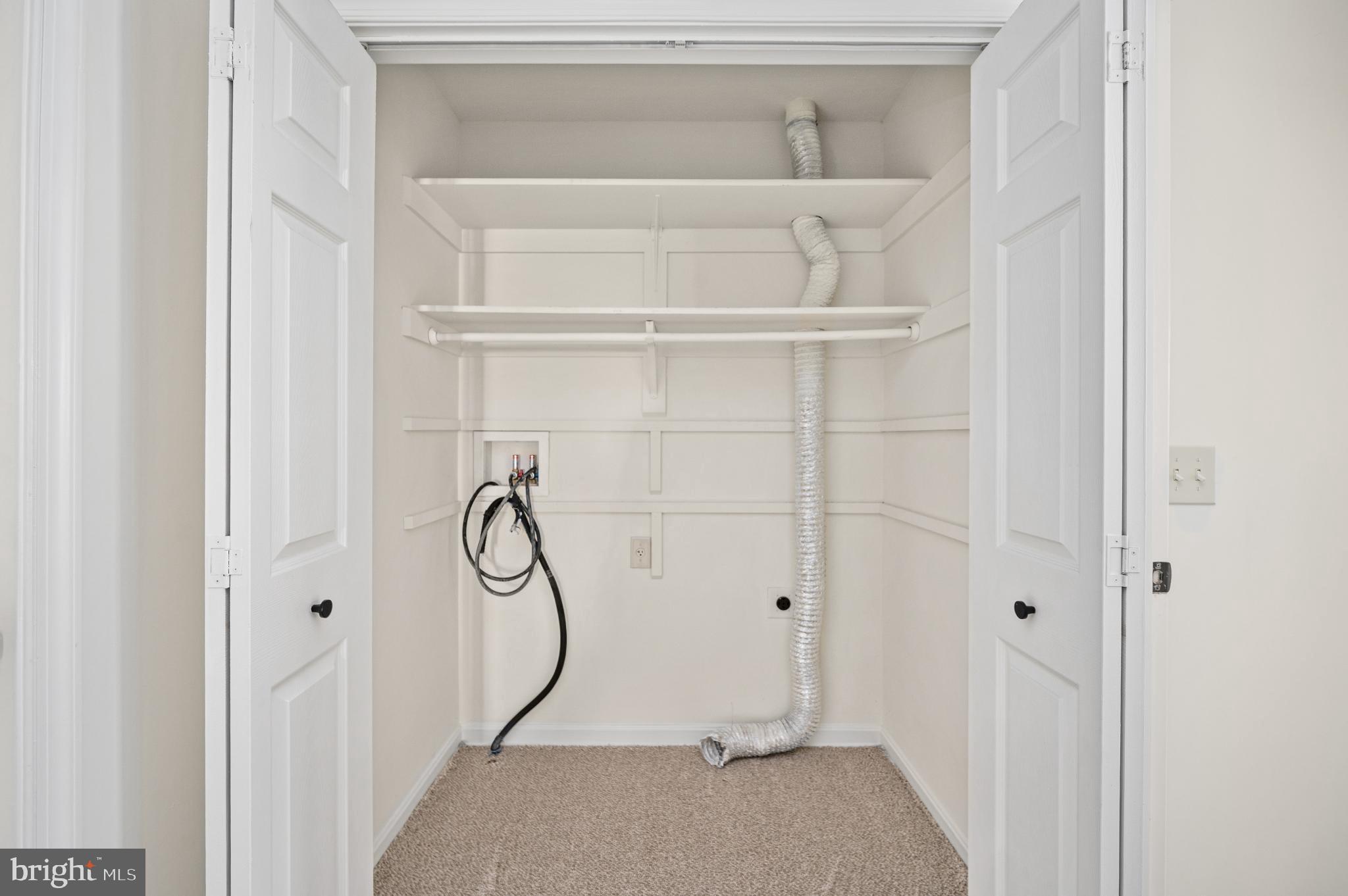 EQUESTRIAN ESTATES - Residential