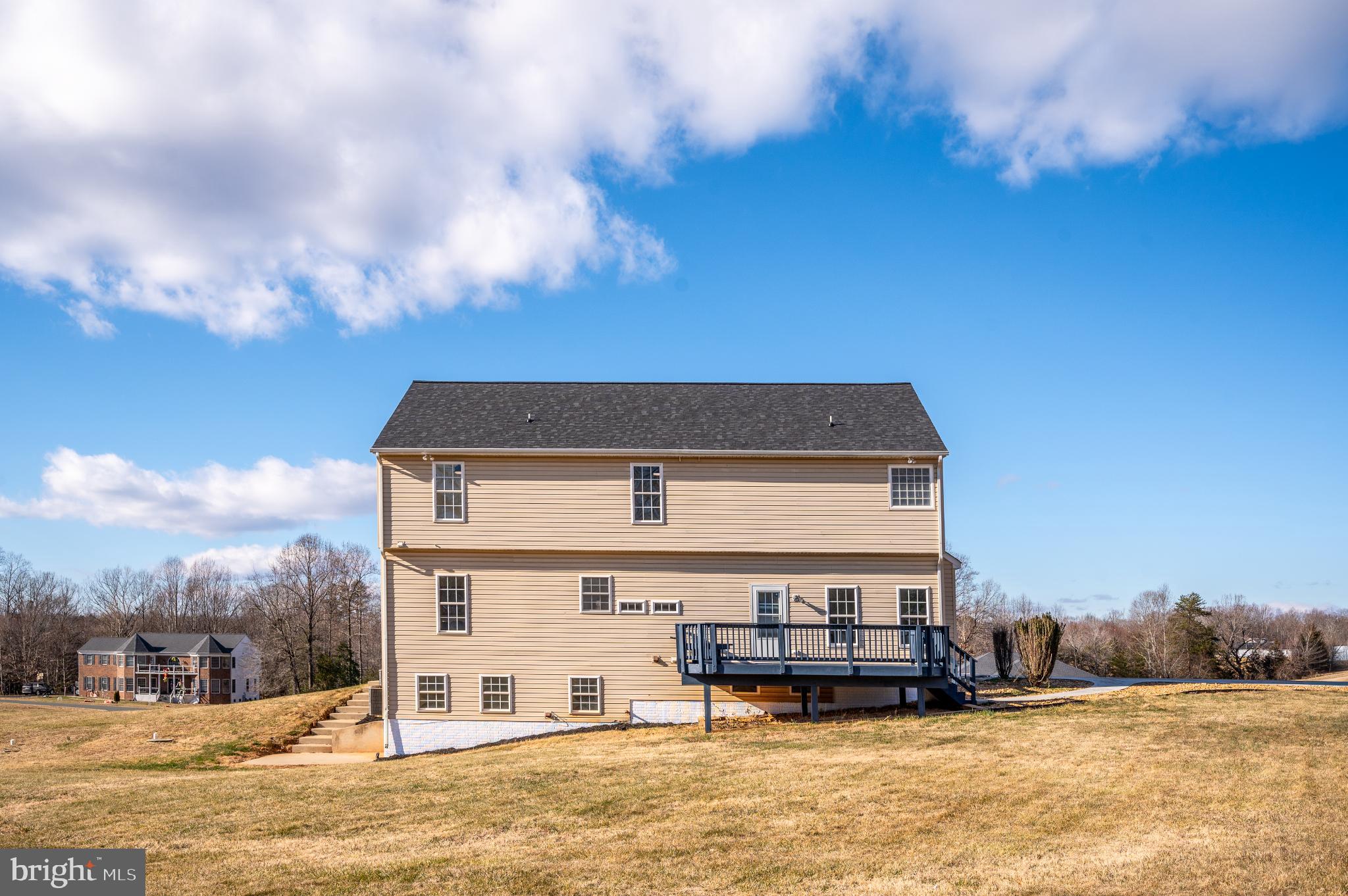 EQUESTRIAN ESTATES - Residential