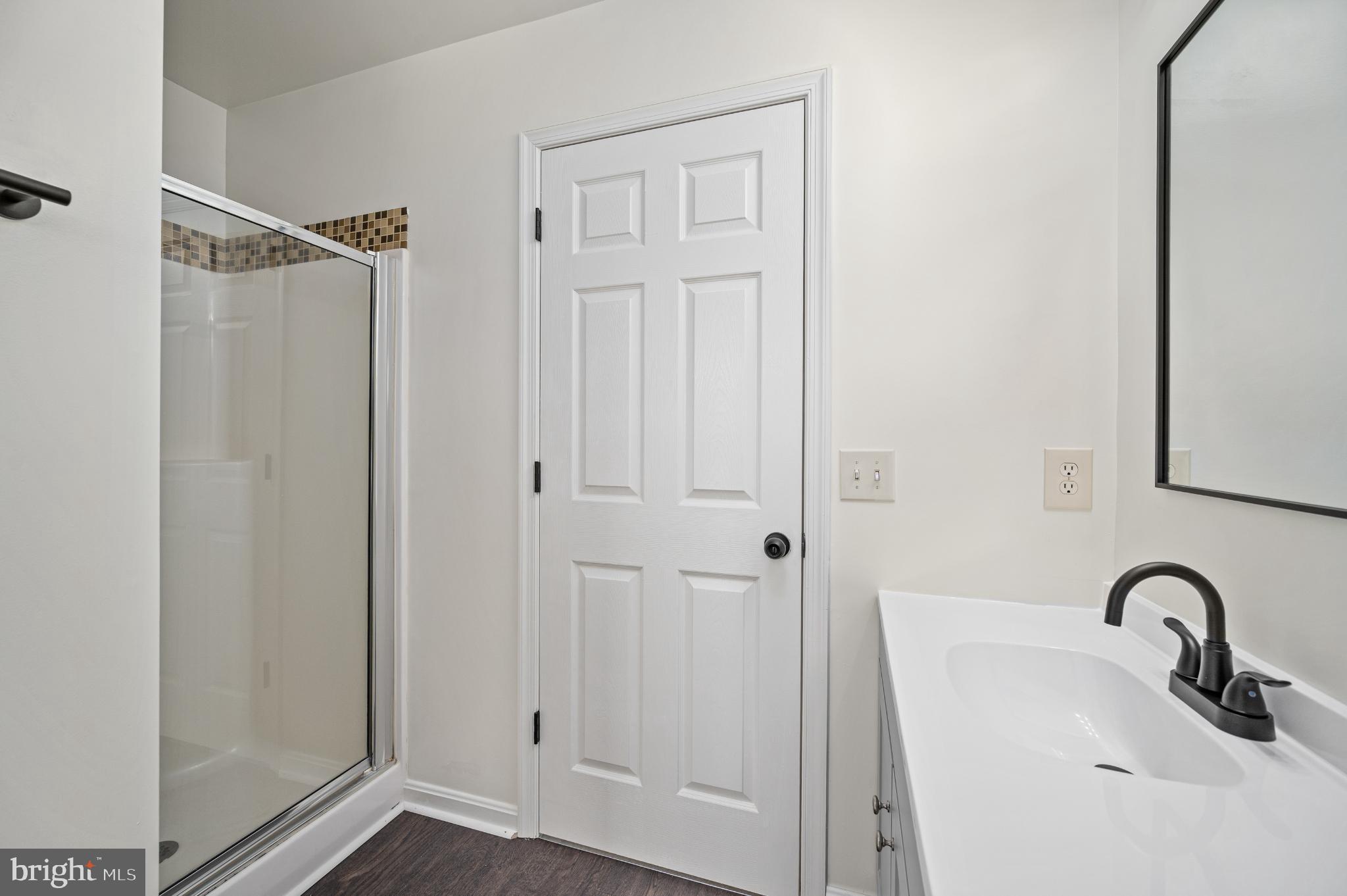 EQUESTRIAN ESTATES - Residential