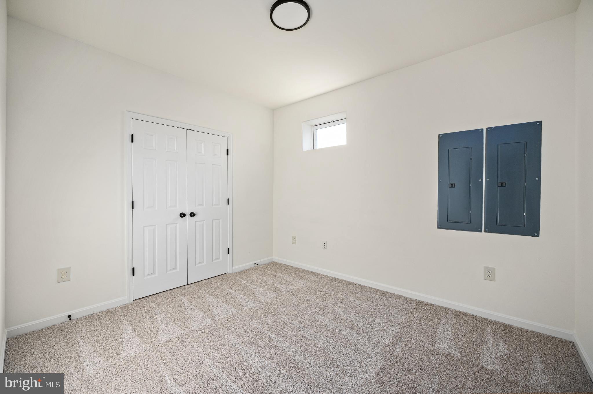 EQUESTRIAN ESTATES - Residential