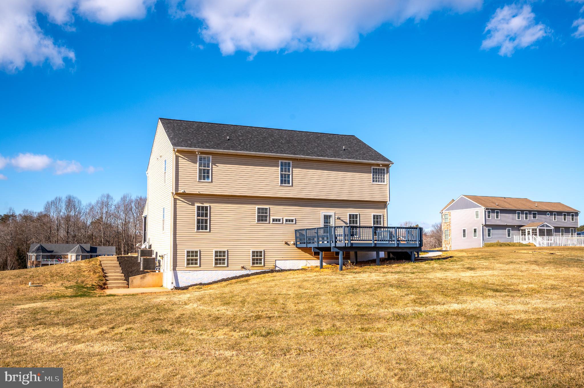 EQUESTRIAN ESTATES - Residential